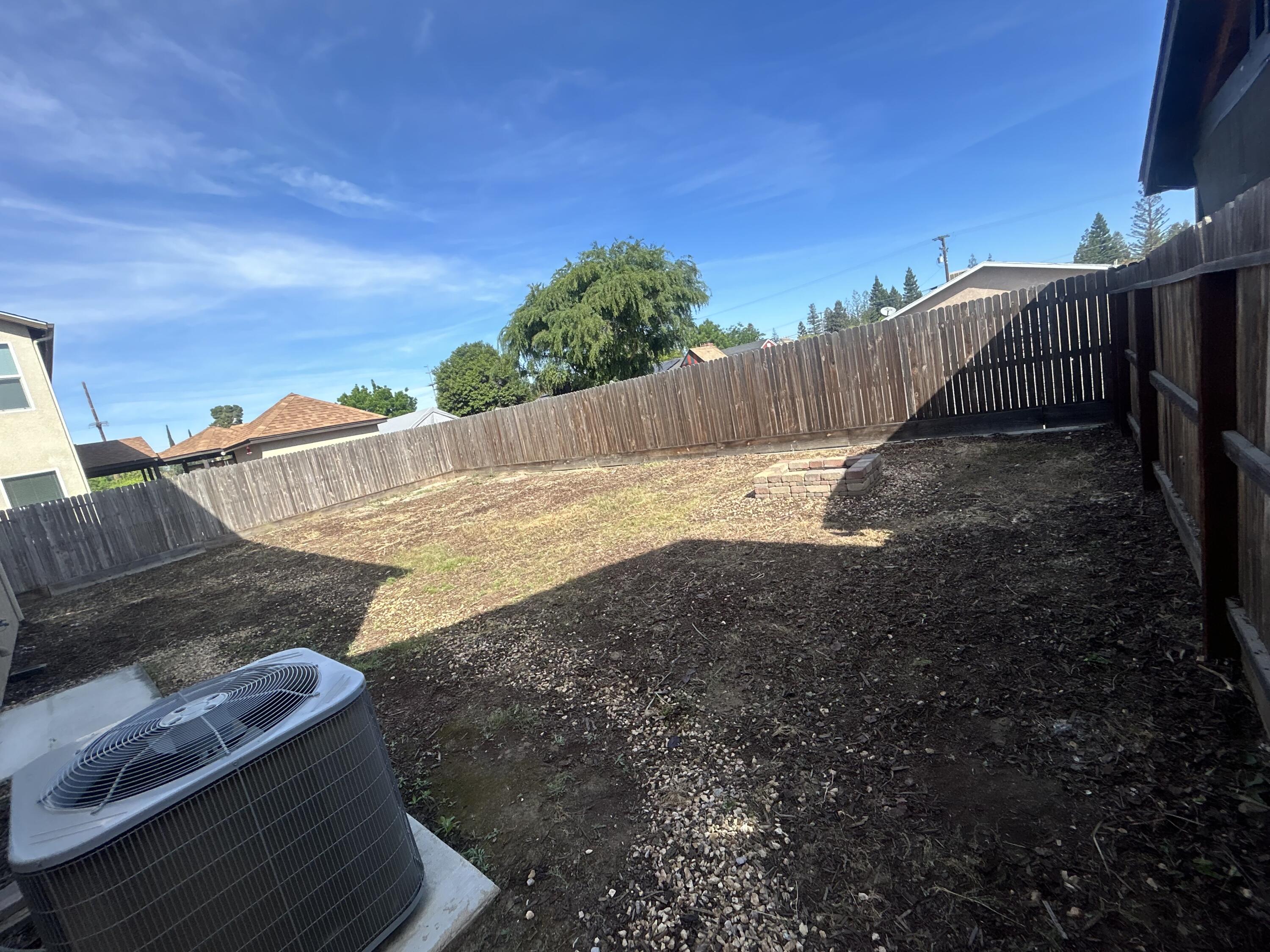 3728 E Kaweah Ave, Visalia, CA 93292