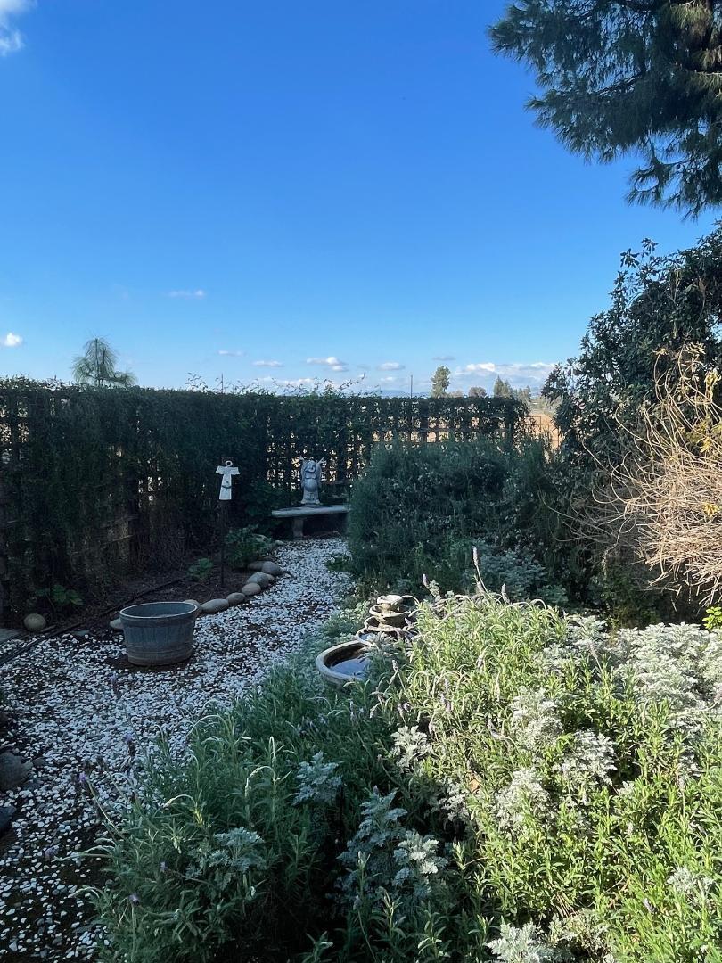 41493 Road 96, Dinuba, CA 93618