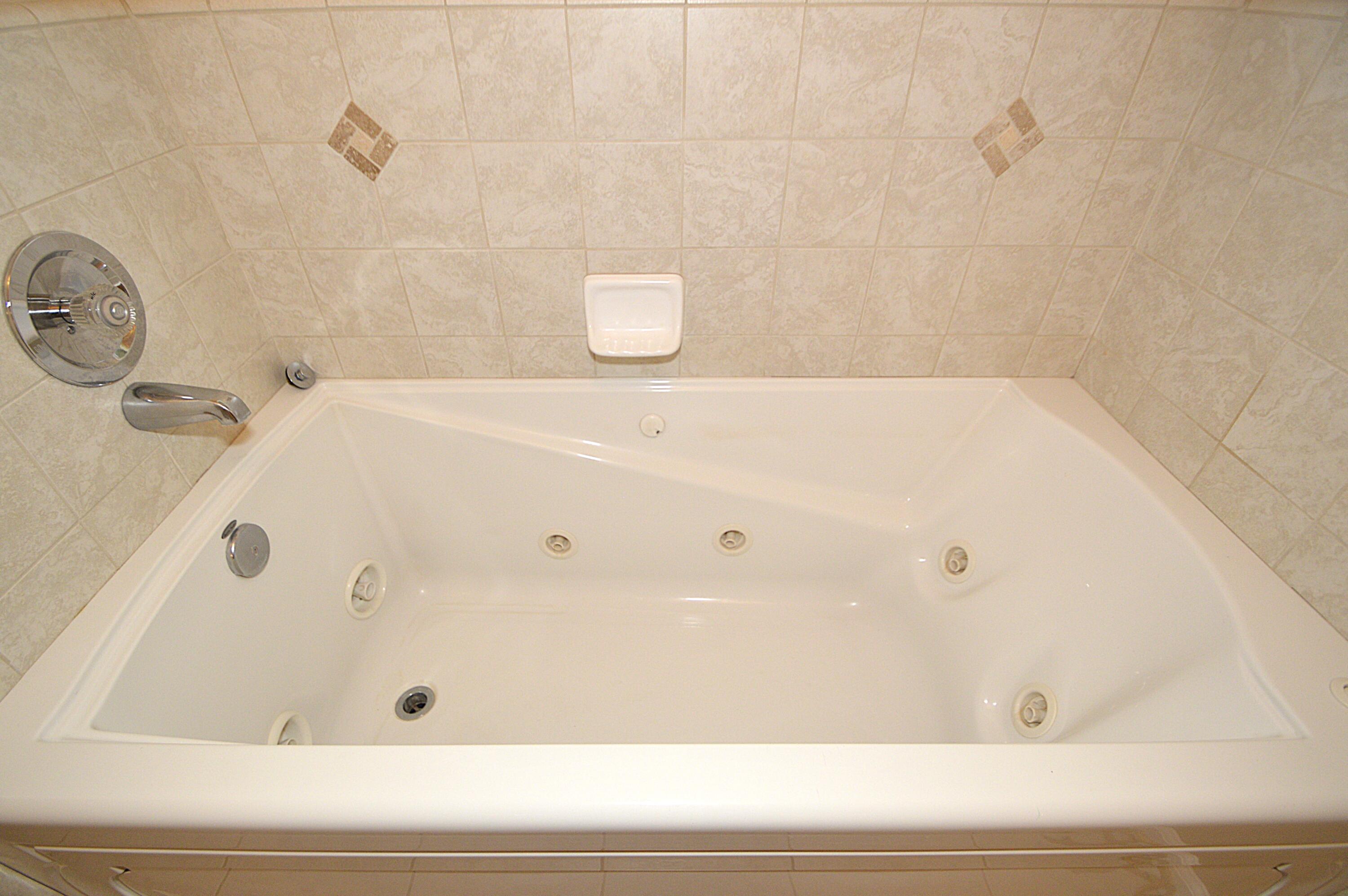 41493 Road 96, Dinuba, CA 93618