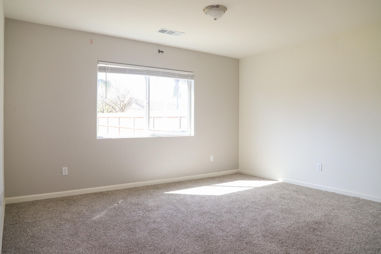 2035 W Chianti Way, Hanford, CA 93230