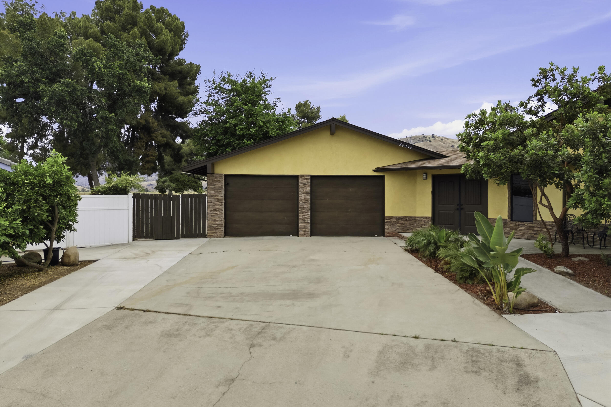32339 Fairway Dr, Springville, CA 93265