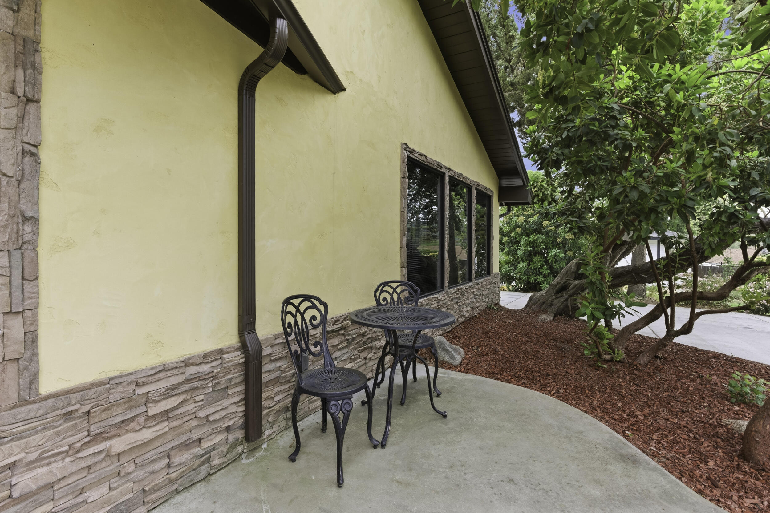 32339 Fairway Dr, Springville, CA 93265