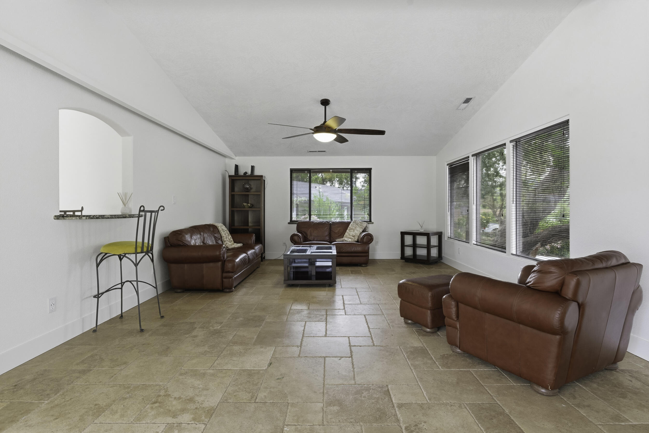 32339 Fairway Dr, Springville, CA 93265