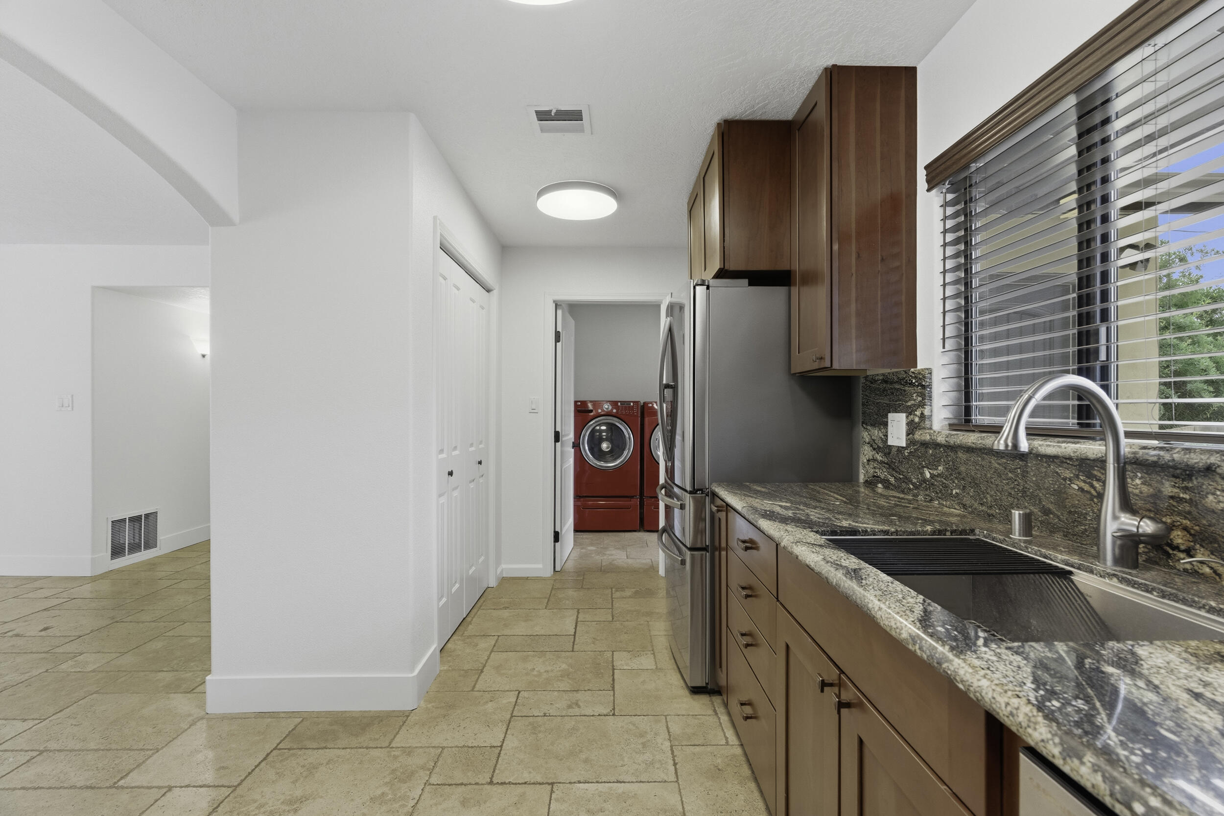 32339 Fairway Dr, Springville, CA 93265