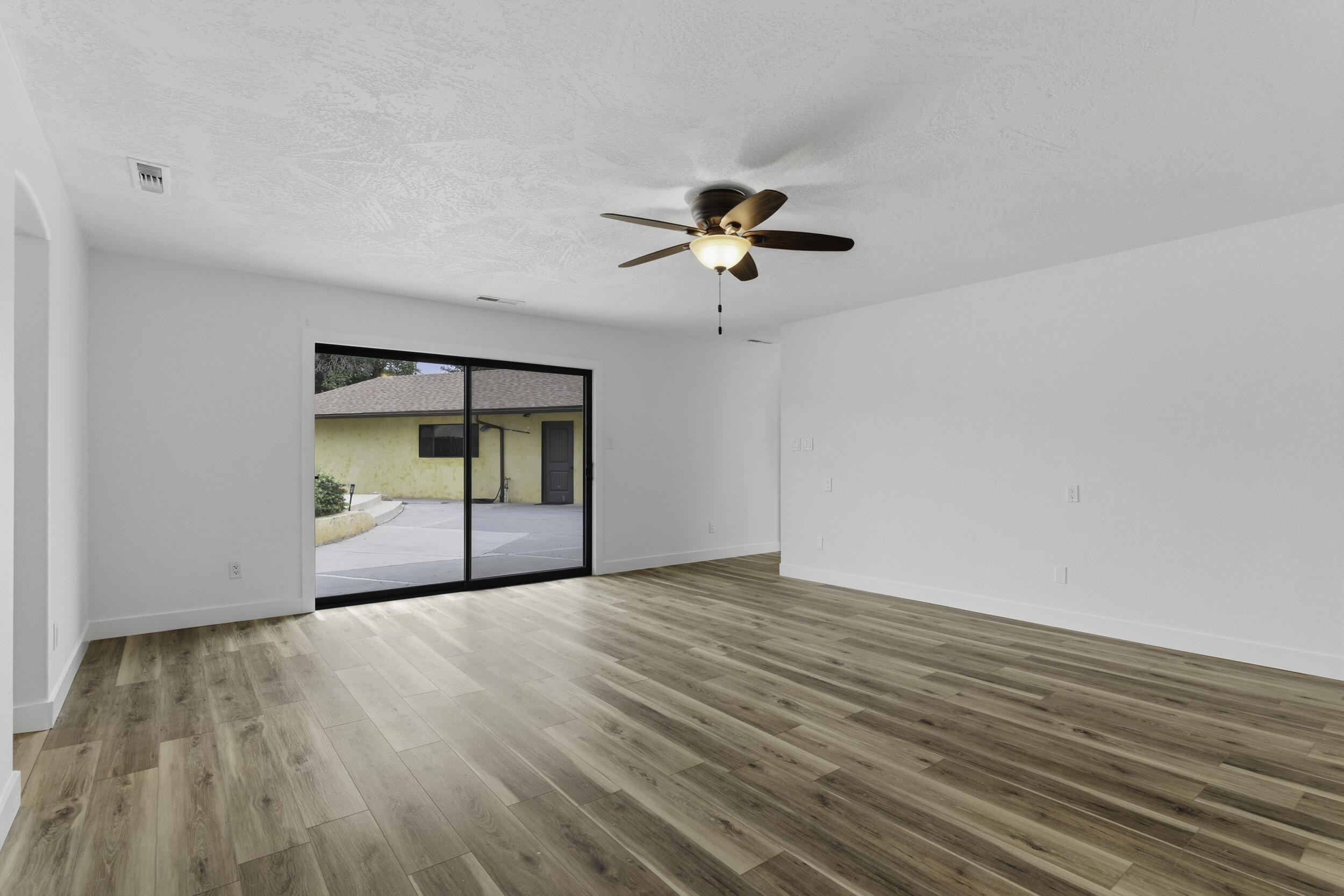 32339 Fairway Dr, Springville, CA 93265