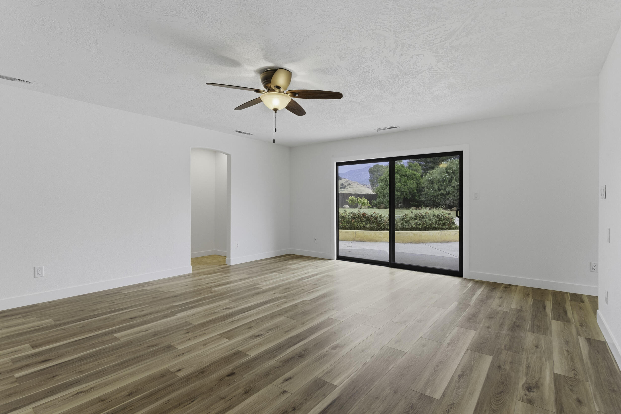 32339 Fairway Dr, Springville, CA 93265