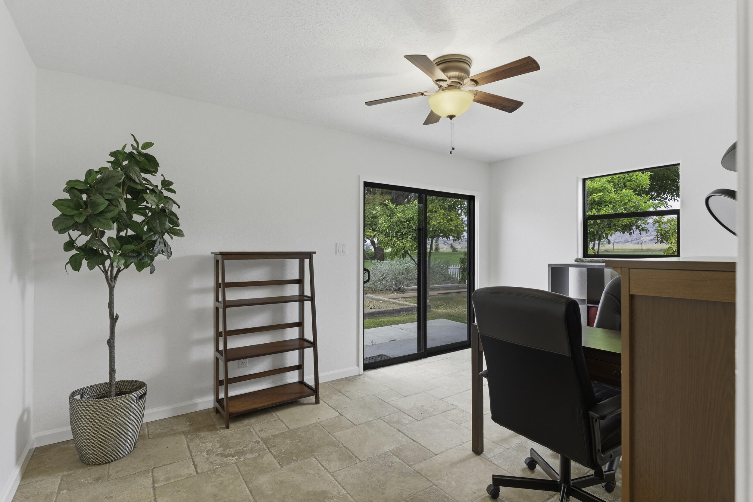 32339 Fairway Dr, Springville, CA 93265