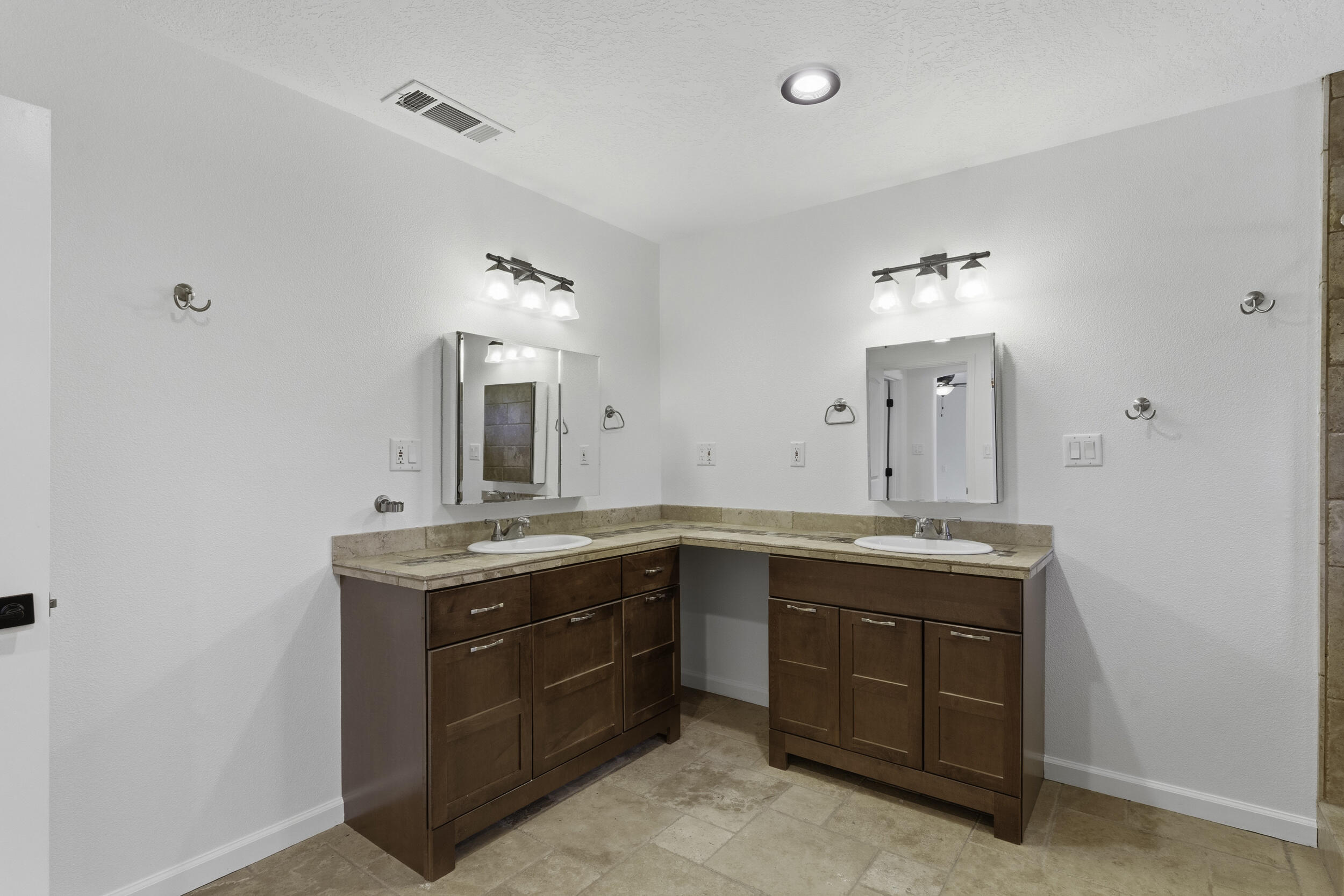 32339 Fairway Dr, Springville, CA 93265