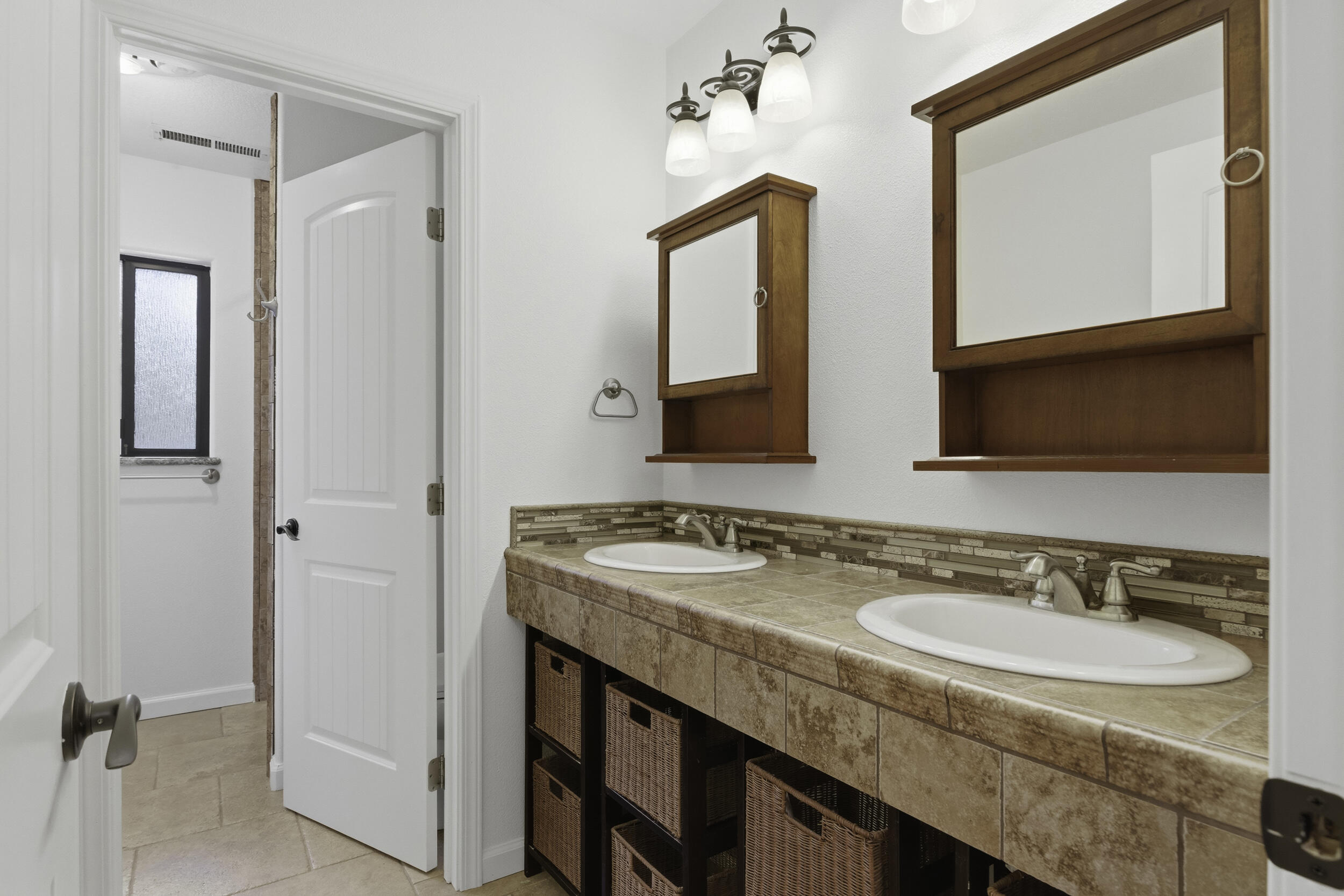 32339 Fairway Dr, Springville, CA 93265