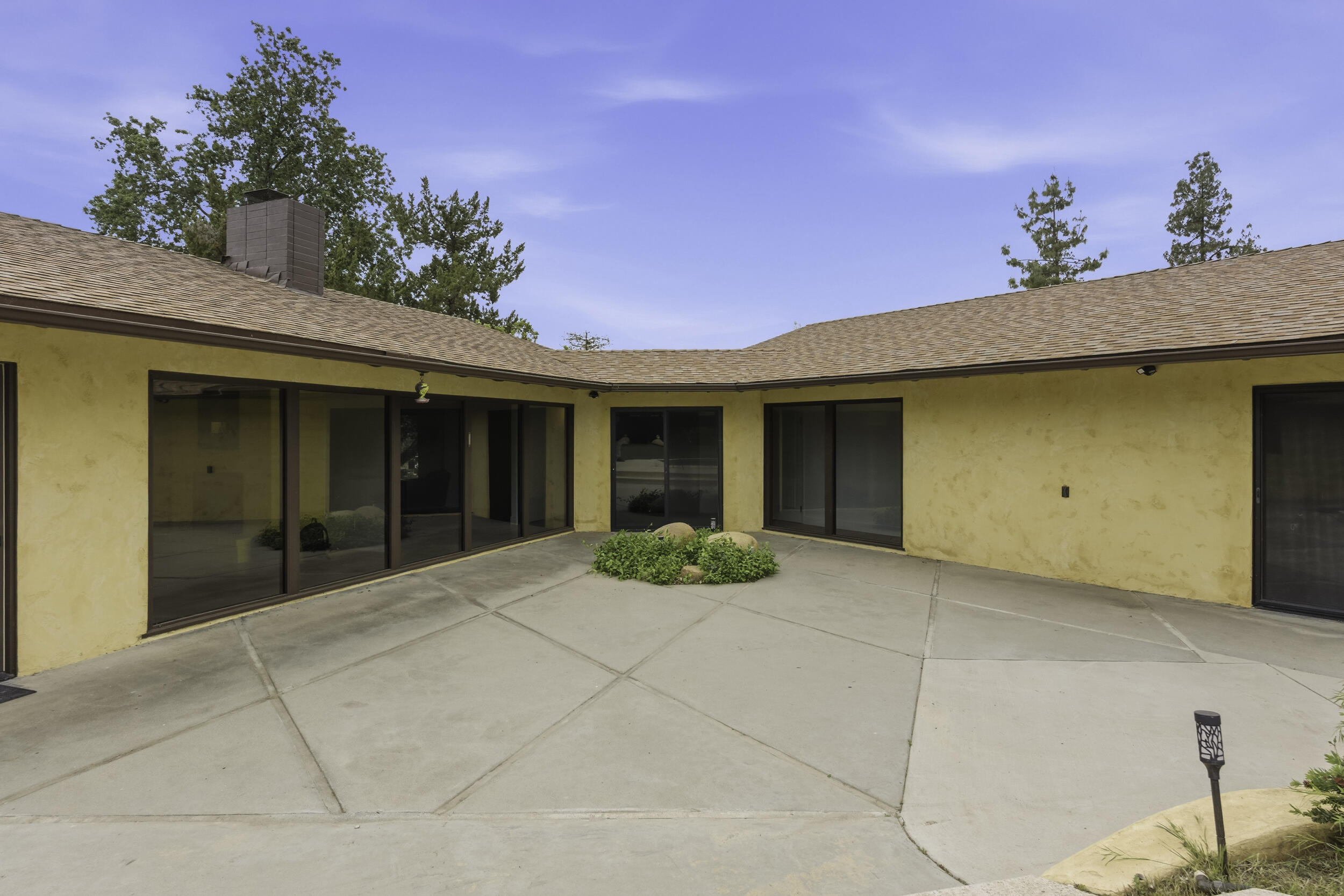 32339 Fairway Dr, Springville, CA 93265