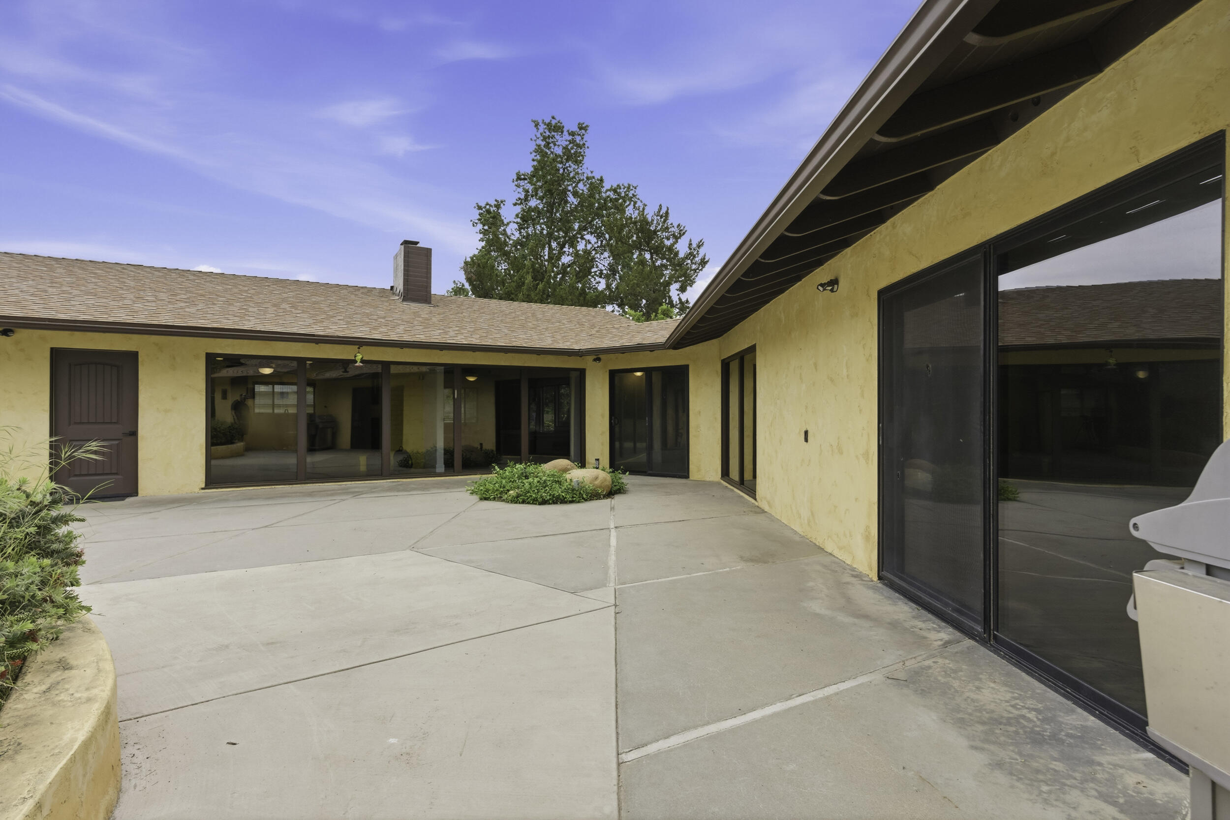 32339 Fairway Dr, Springville, CA 93265