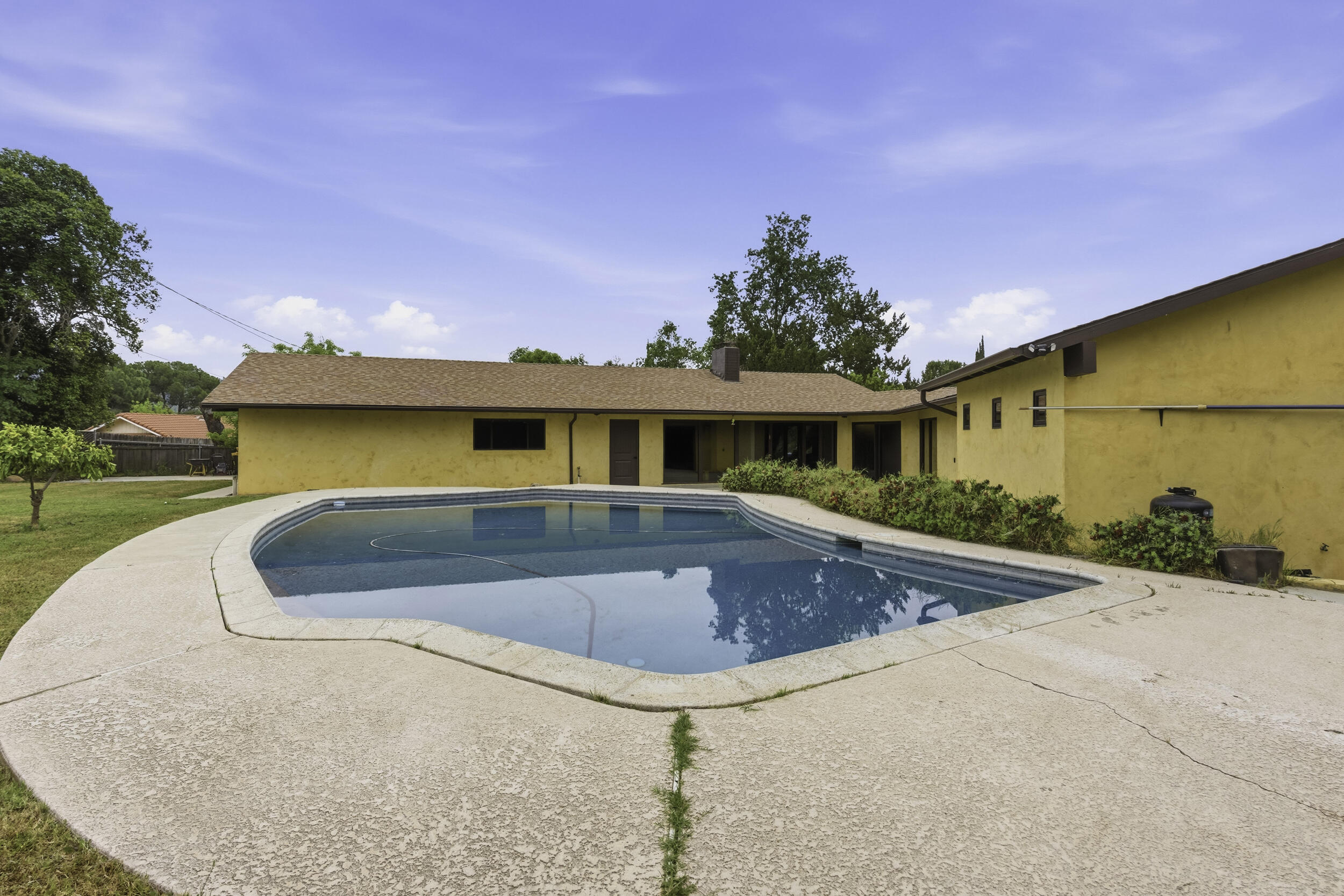 32339 Fairway Dr, Springville, CA 93265