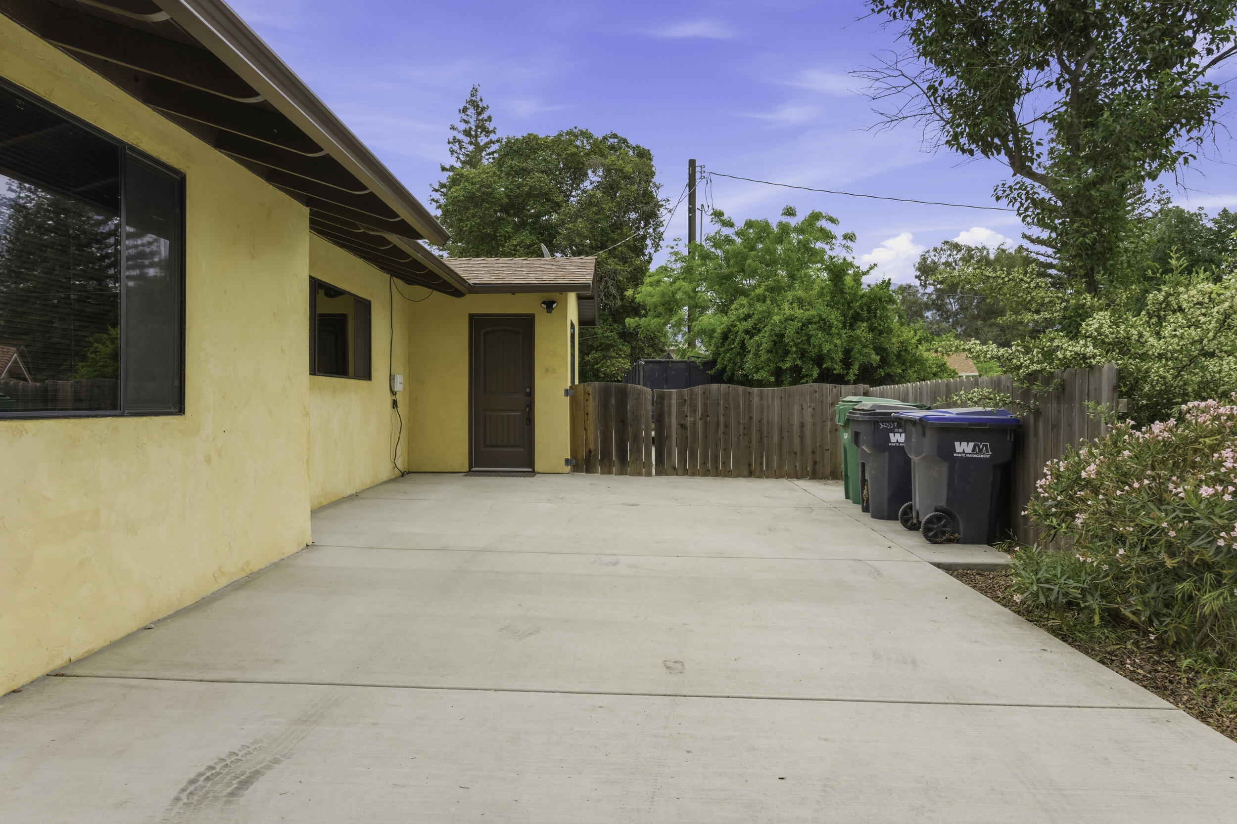 32339 Fairway Dr, Springville, CA 93265