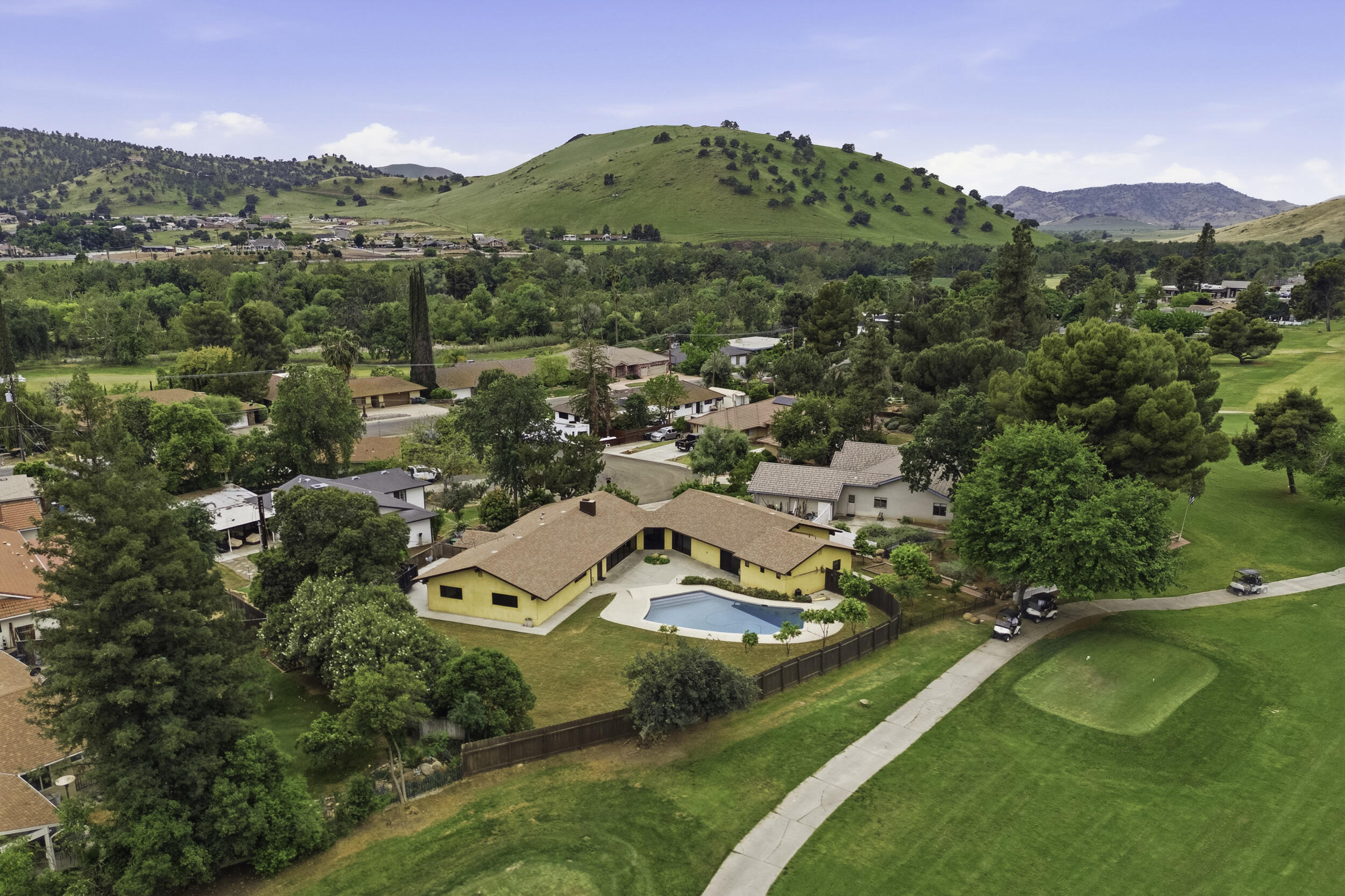 32339 Fairway Dr, Springville, CA 93265