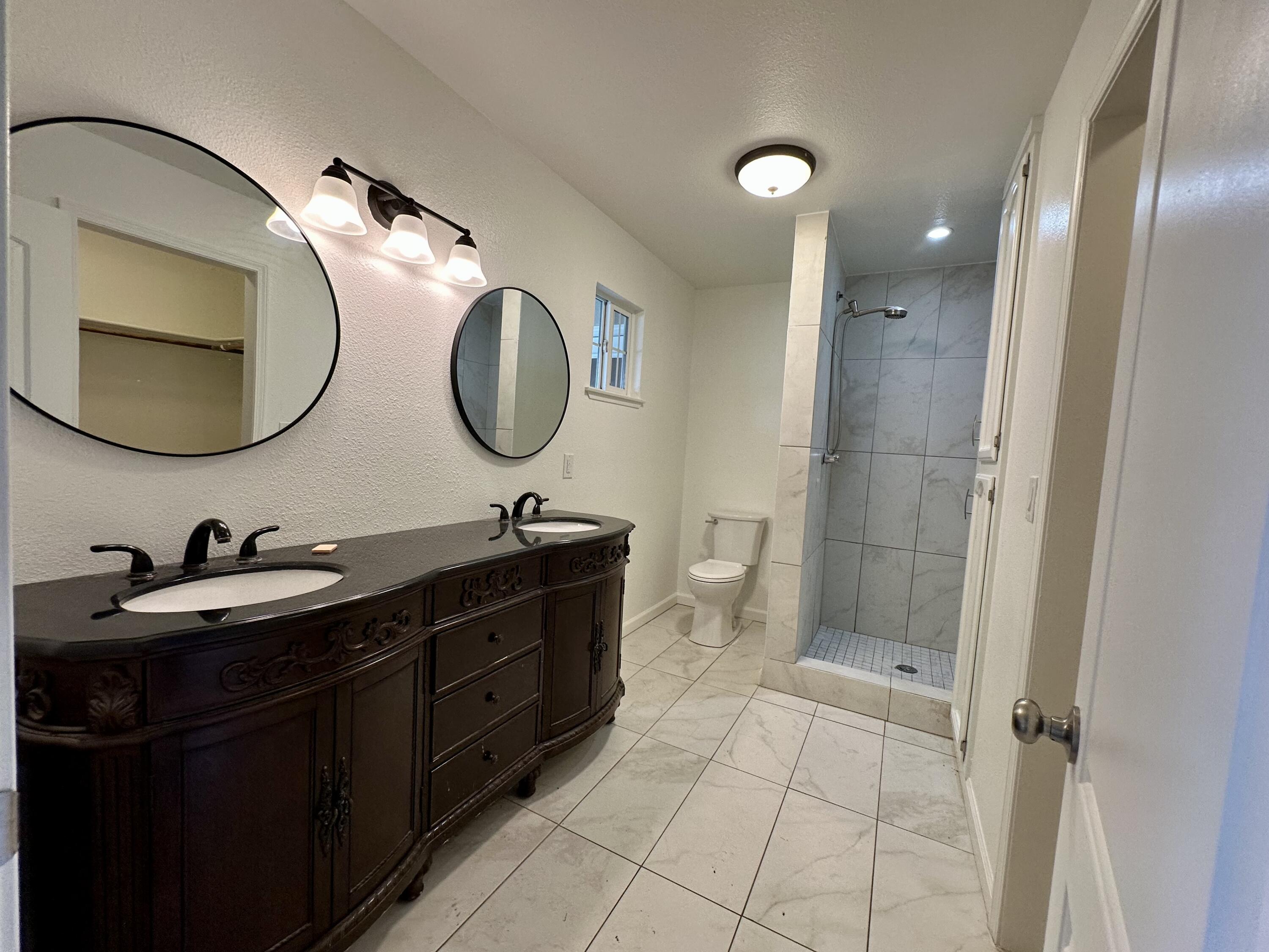 3030 W Orchard Ave, Visalia, CA 93277