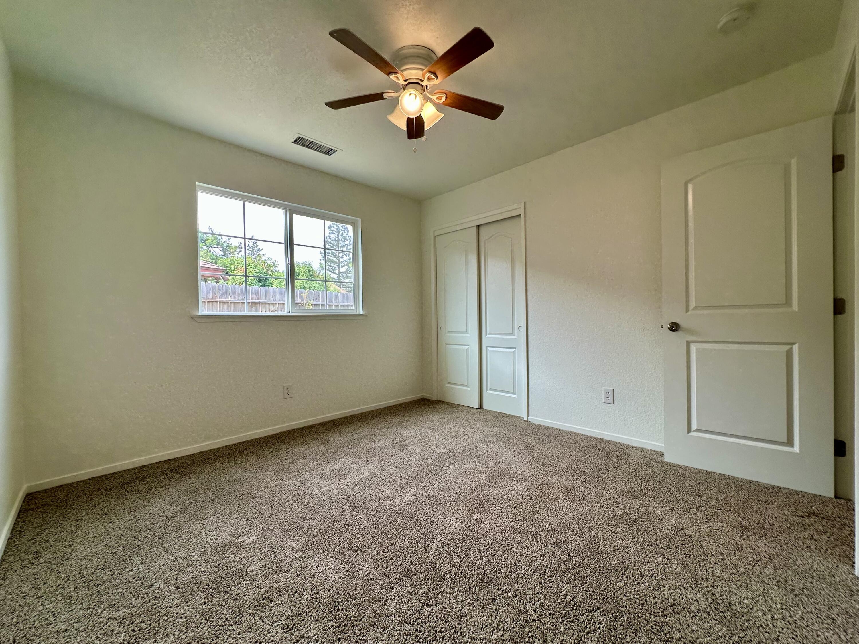 3030 W Orchard Ave, Visalia, CA 93277