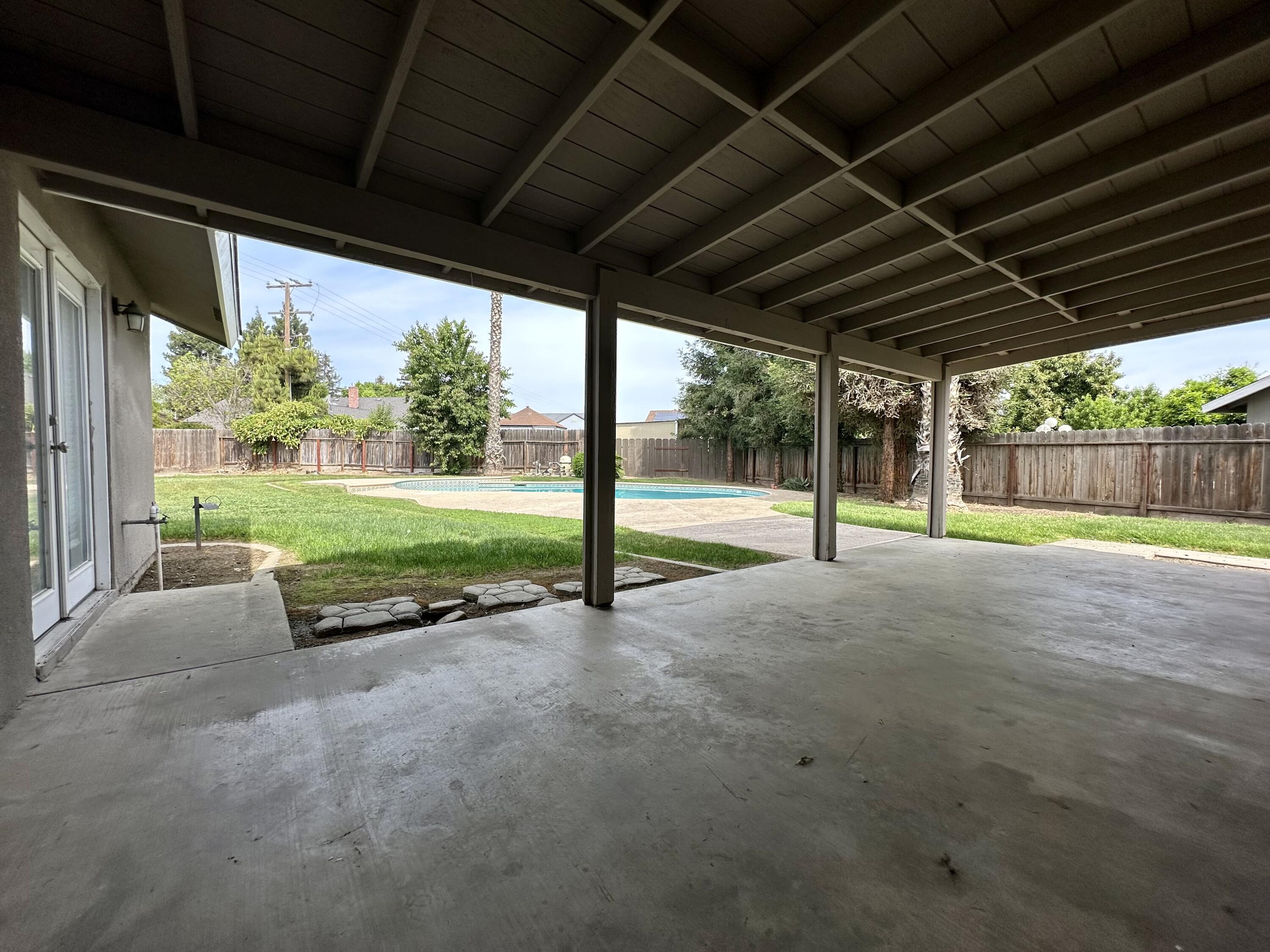 3030 W Orchard Ave, Visalia, CA 93277