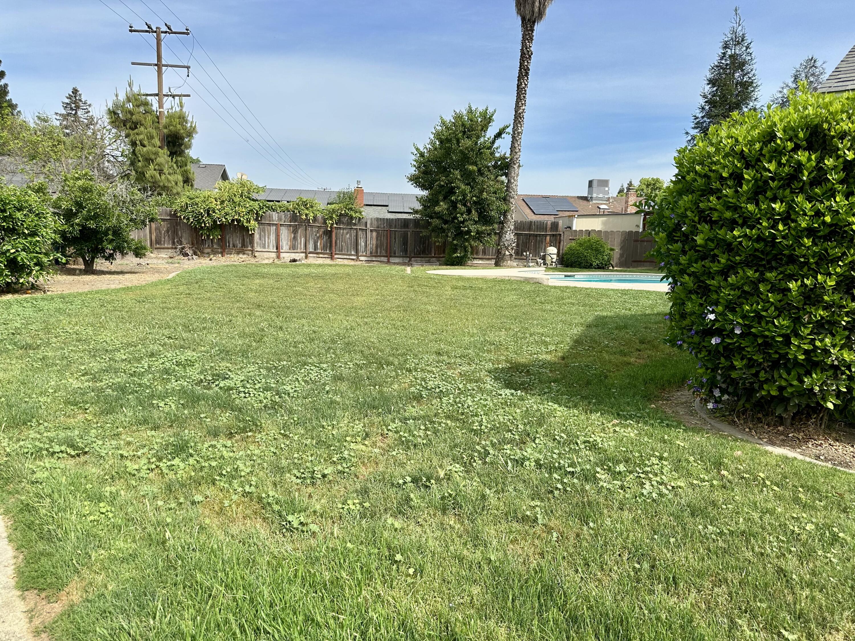 3030 W Orchard Ave, Visalia, CA 93277