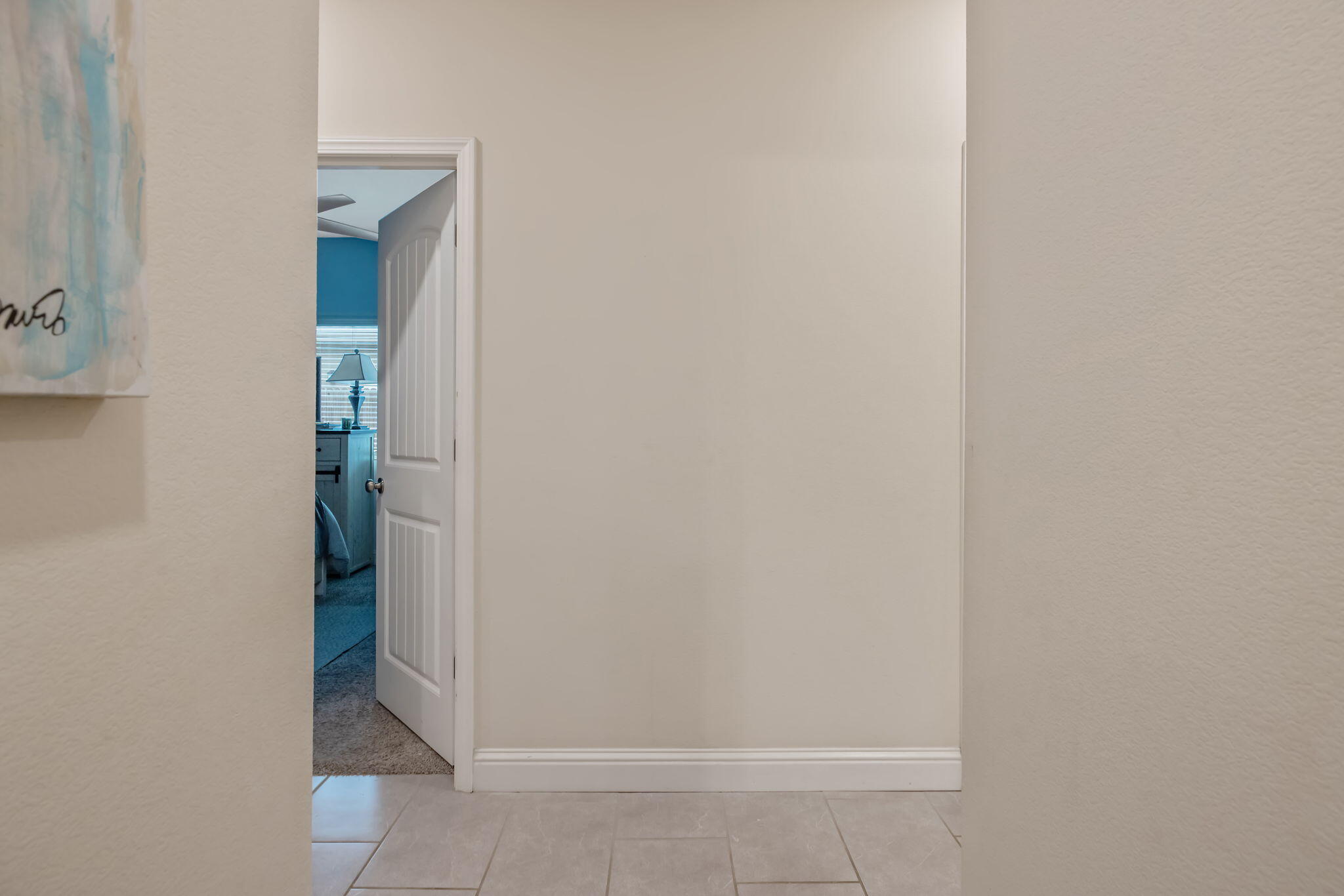 1833 Softwind Dr, Tulare, CA 93274