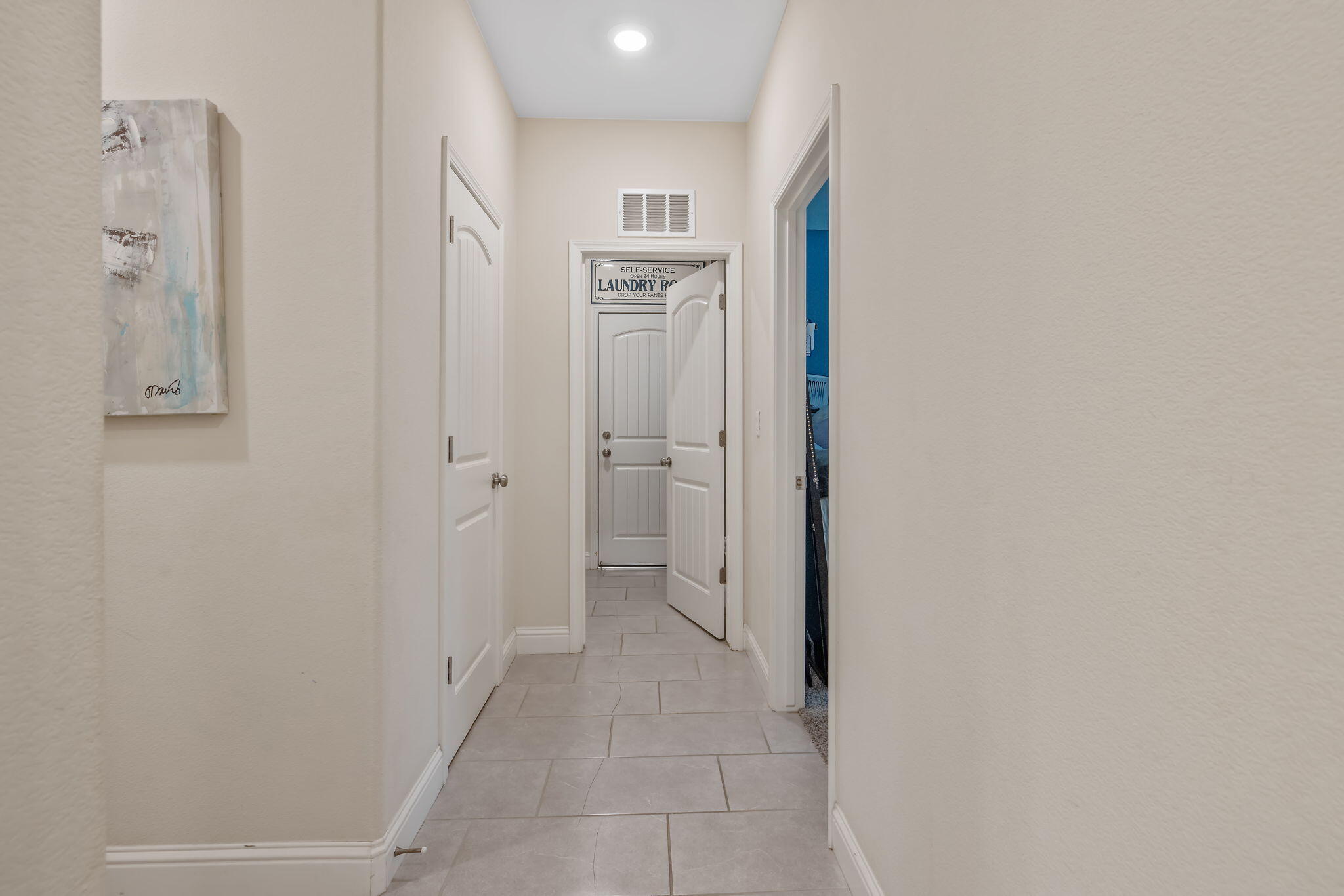 1833 Softwind Dr, Tulare, CA 93274