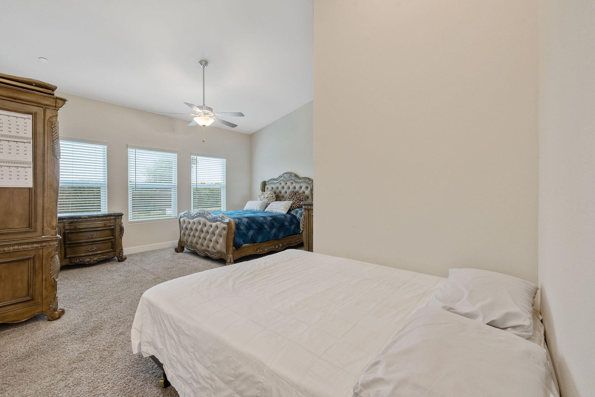 1833 Softwind Dr, Tulare, CA 93274