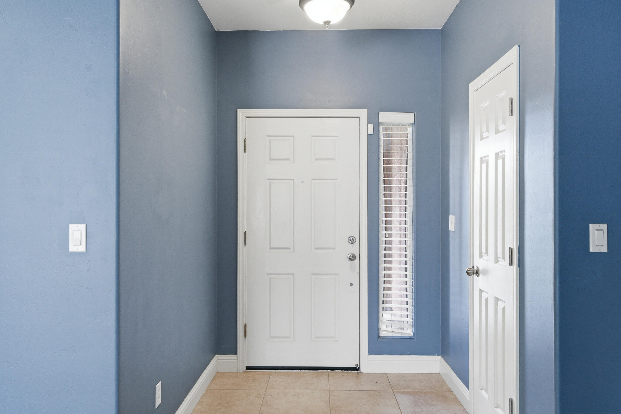 2647 W Tyler Ave, Visalia, CA 93291