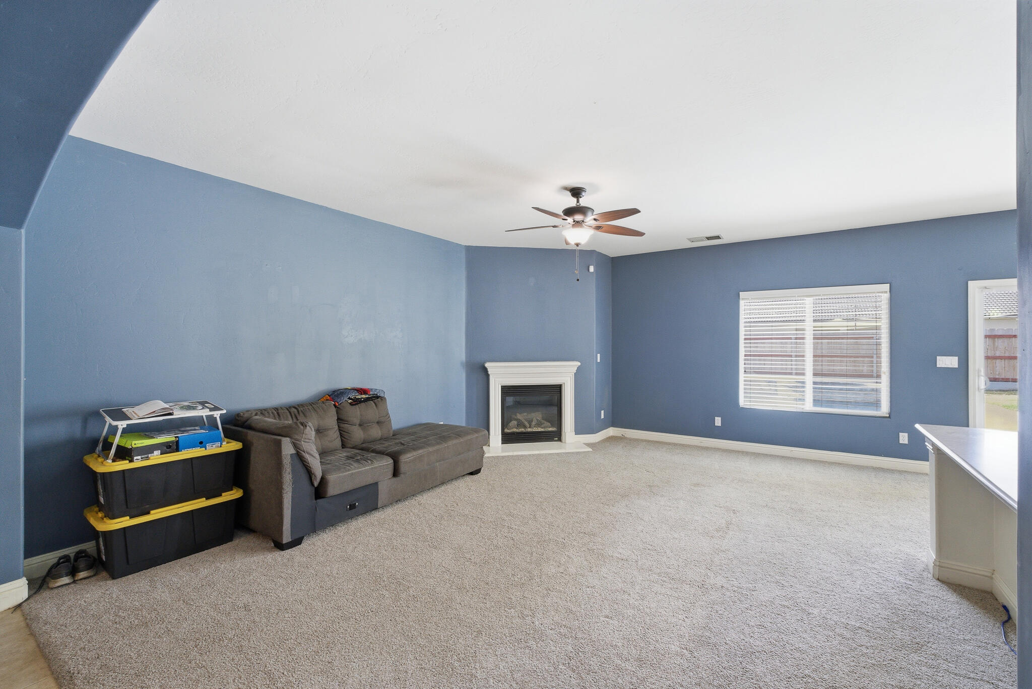 2647 W Tyler Ave, Visalia, CA 93291