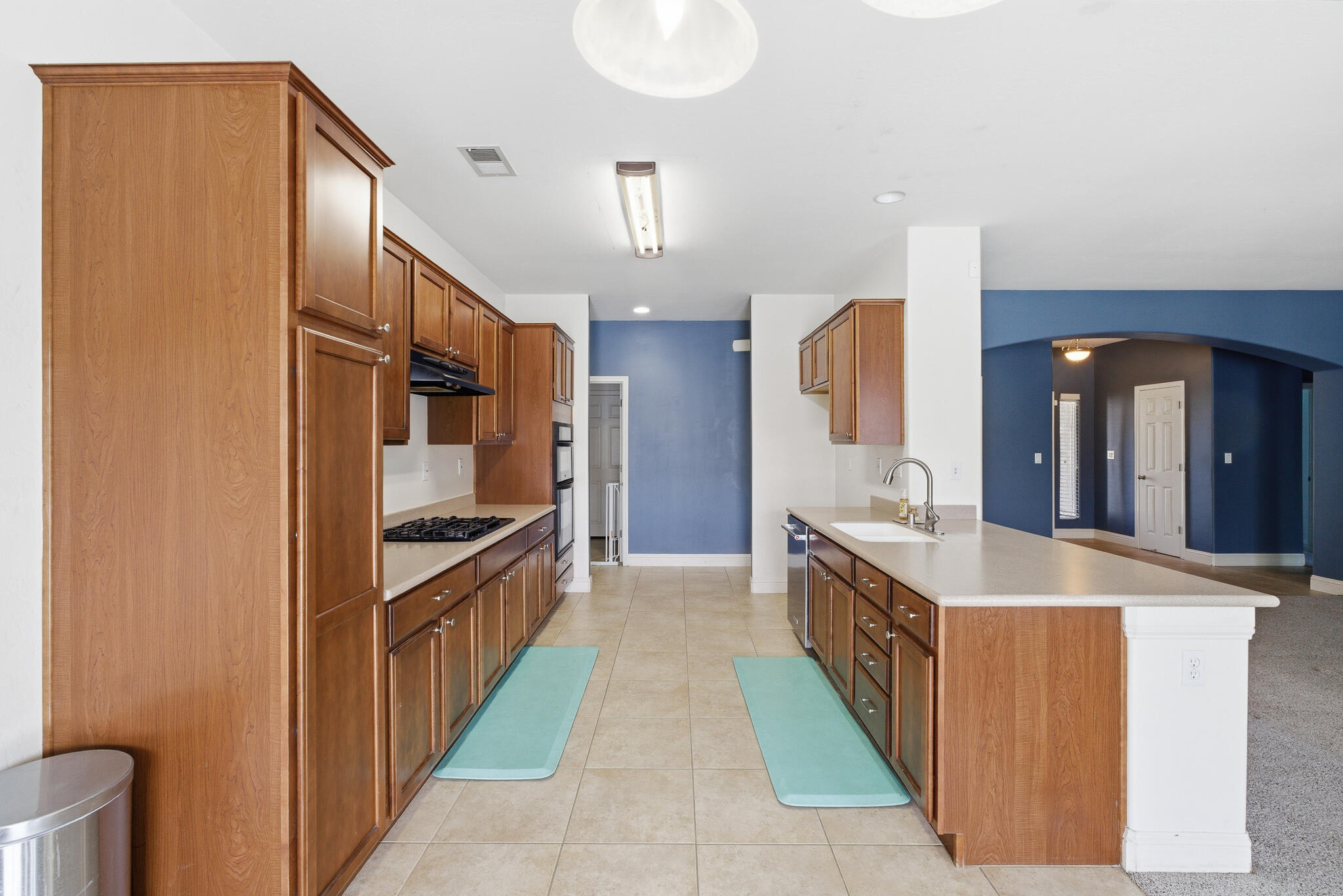 2647 W Tyler Ave, Visalia, CA 93291