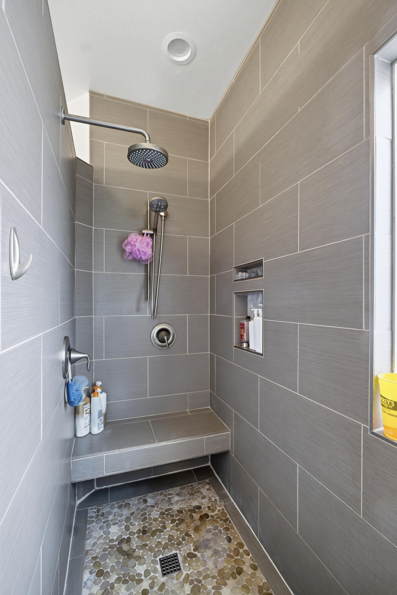 2647 W Tyler Ave, Visalia, CA 93291