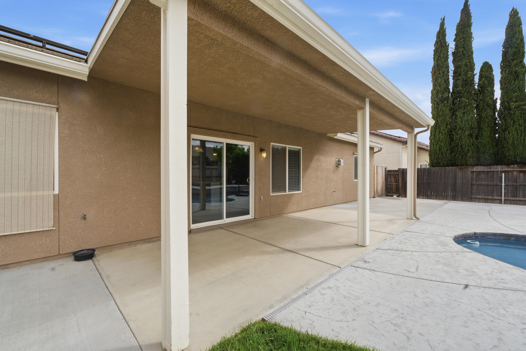 2647 W Tyler Ave, Visalia, CA 93291