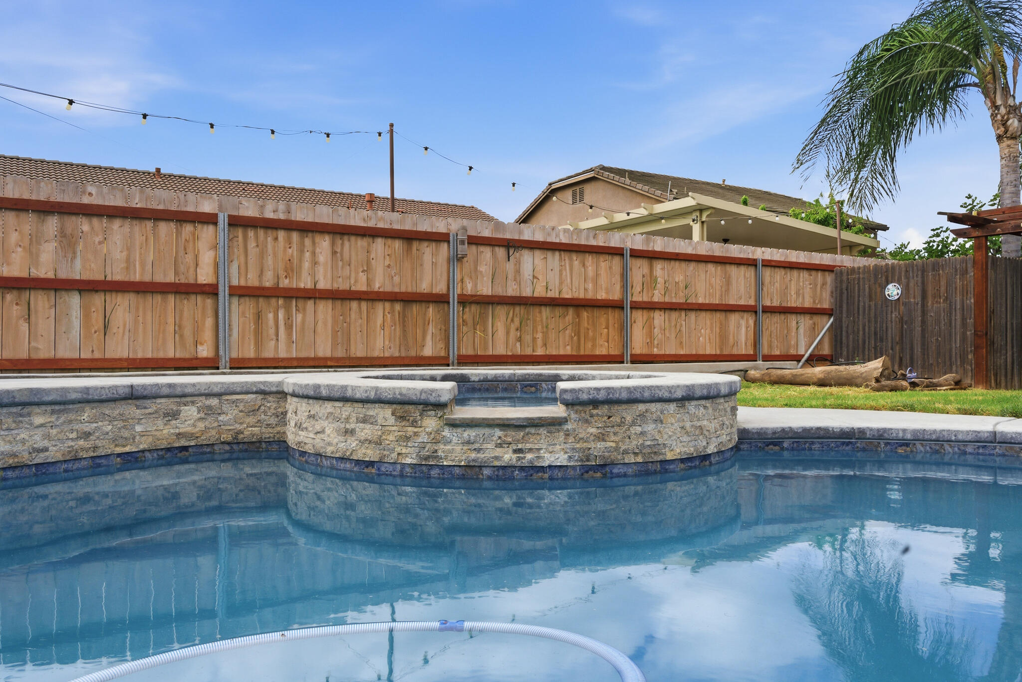 2647 W Tyler Ave, Visalia, CA 93291