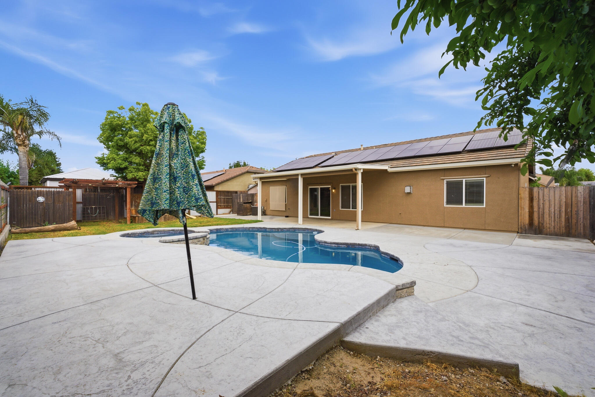 2647 W Tyler Ave, Visalia, CA 93291