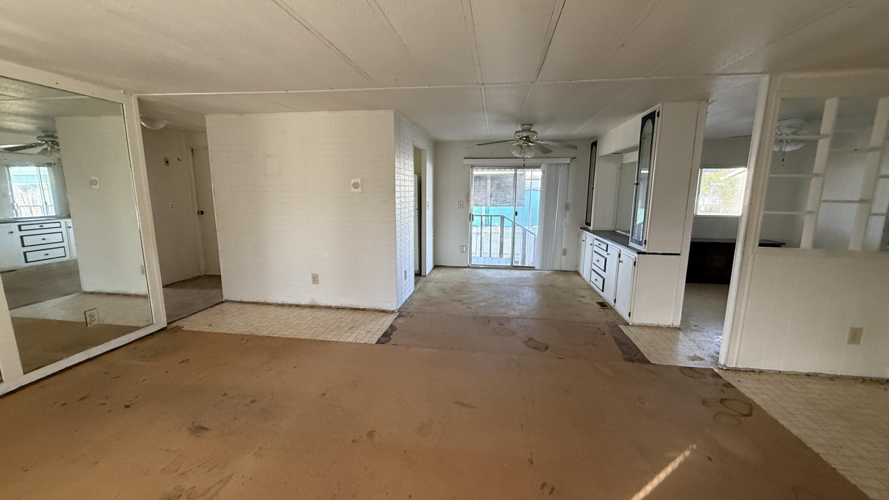 415 N Akers St #104, Visalia, CA 93291