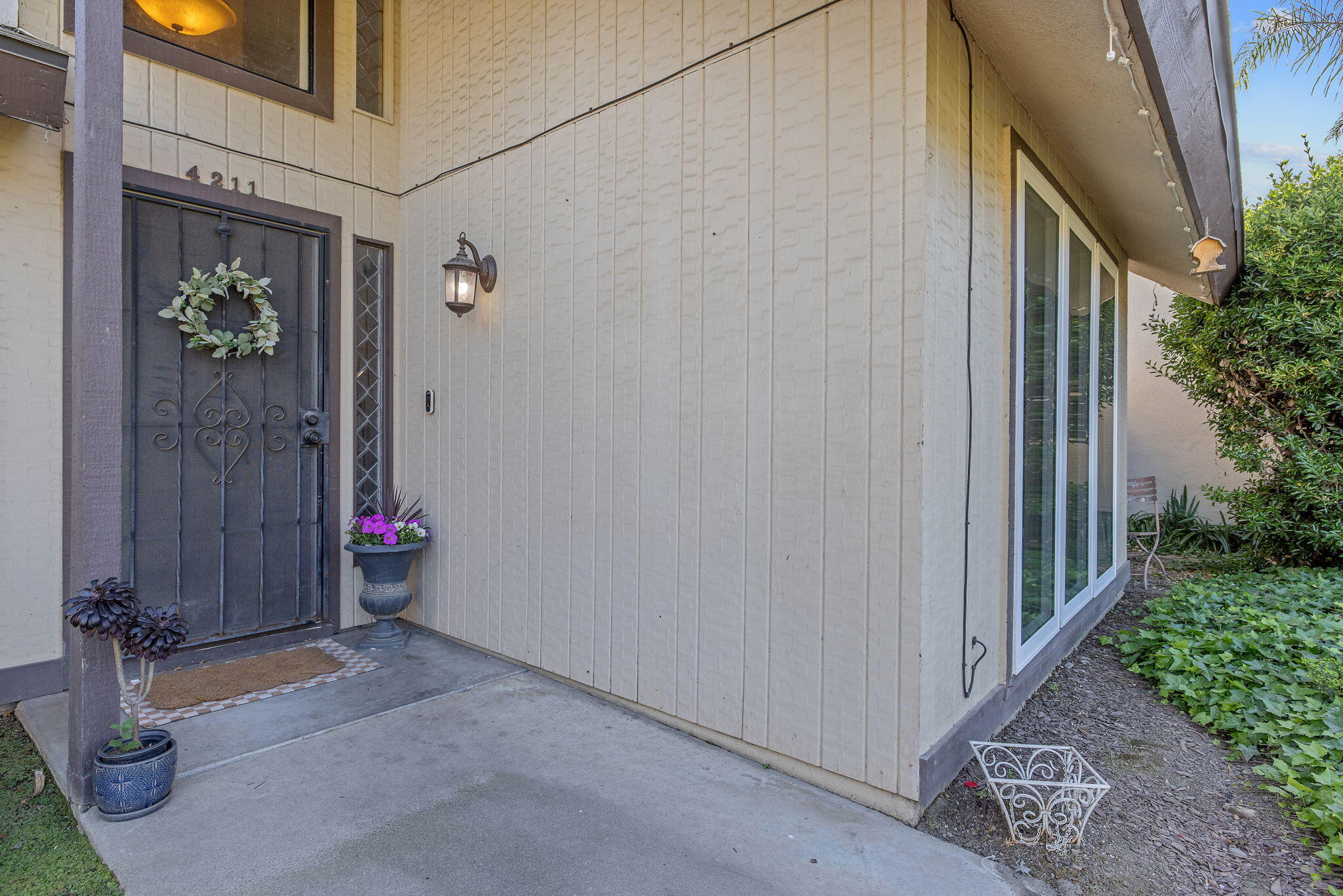 4211 W Nicholas Ave, Visalia, CA 93291