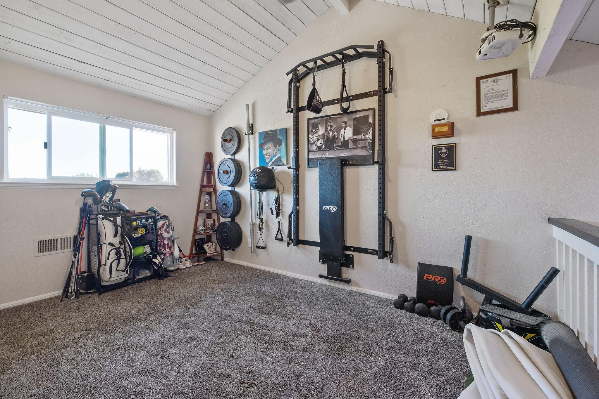 4211 W Nicholas Ave, Visalia, CA 93291