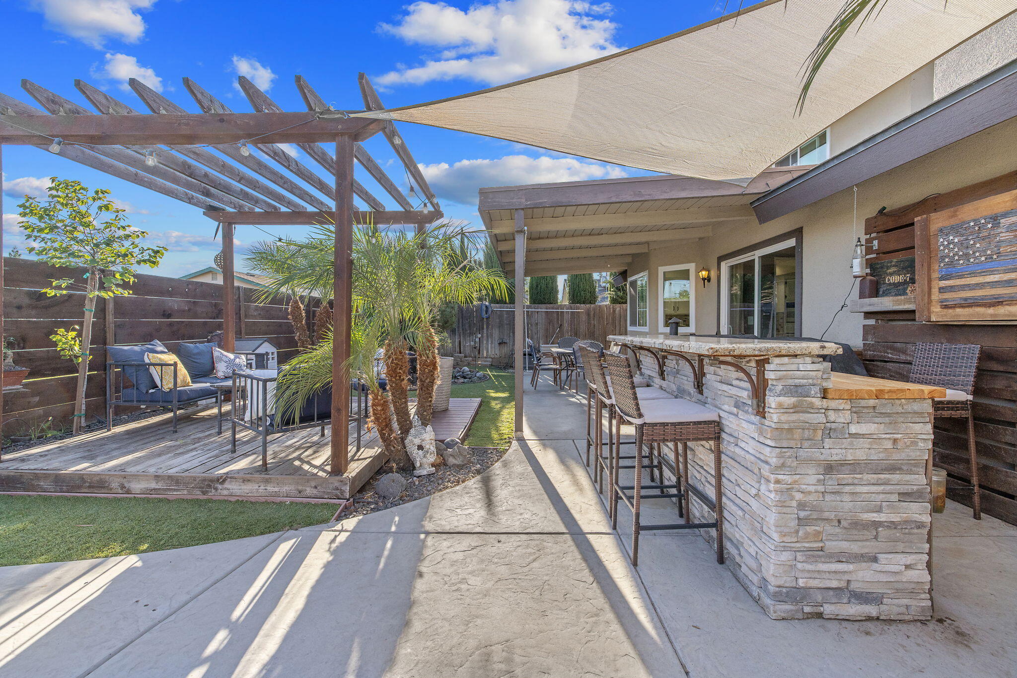 4211 W Nicholas Ave, Visalia, CA 93291