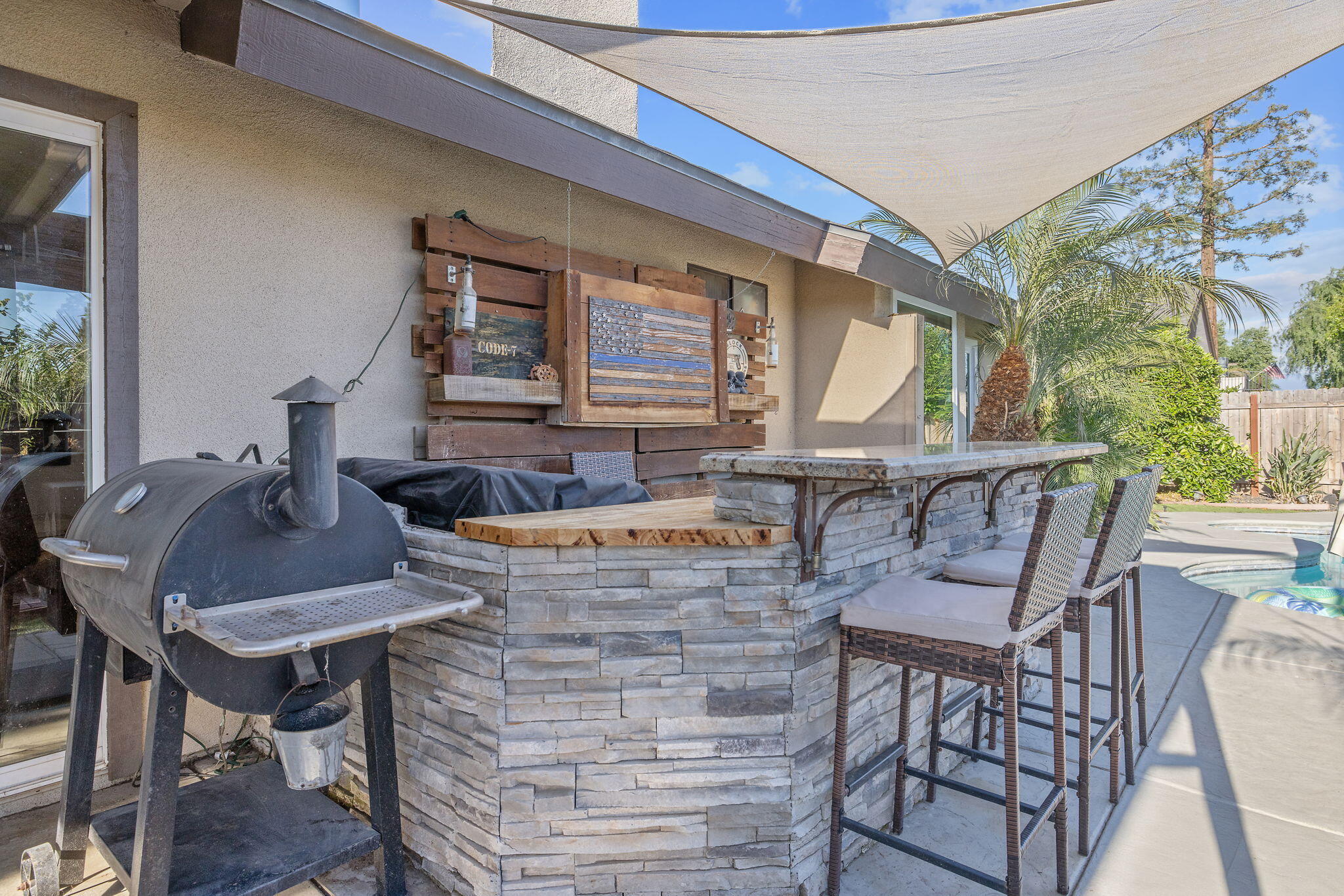 4211 W Nicholas Ave, Visalia, CA 93291