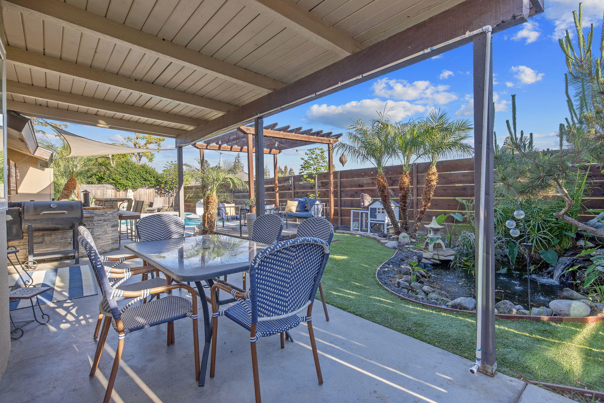 4211 W Nicholas Ave, Visalia, CA 93291