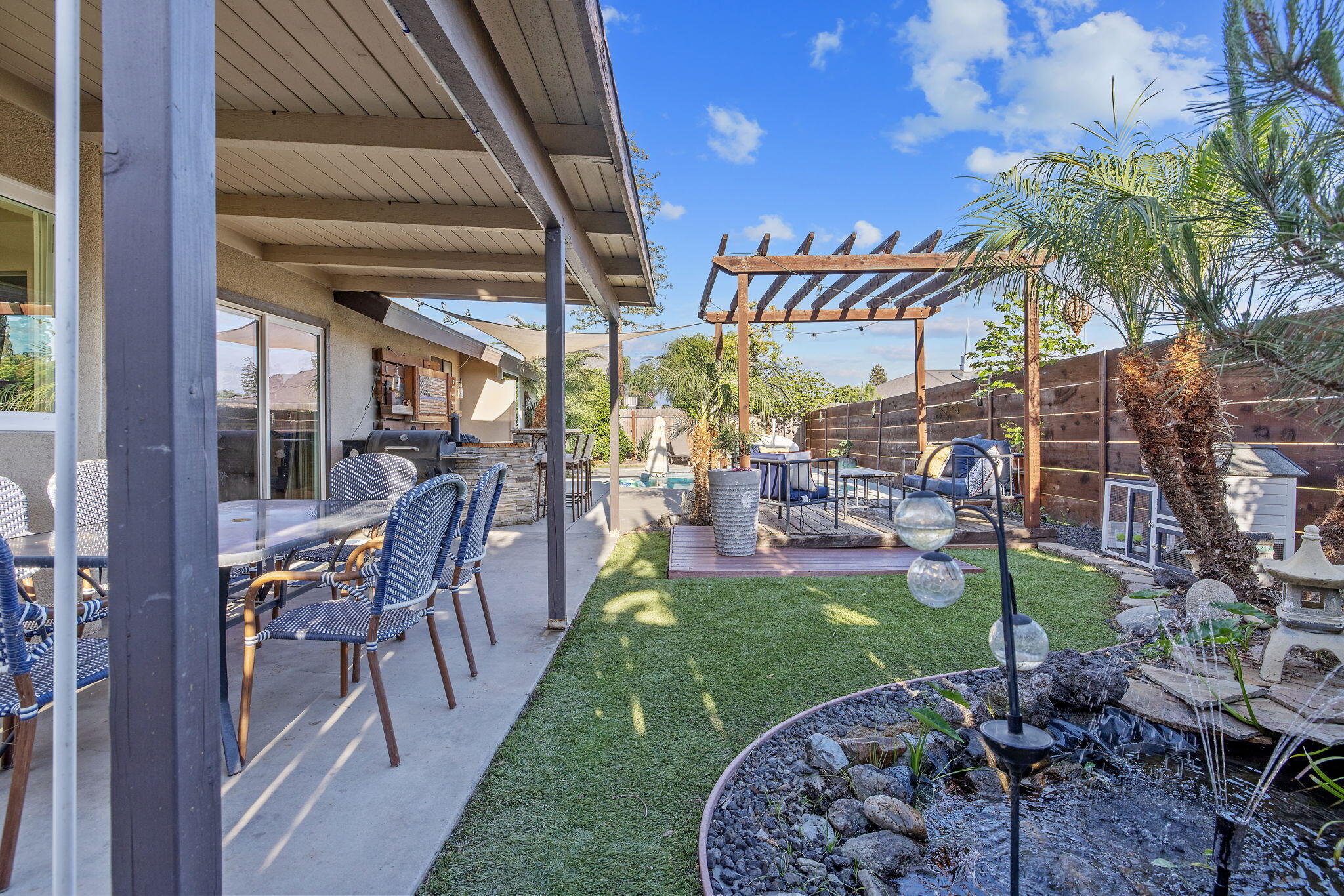 4211 W Nicholas Ave, Visalia, CA 93291