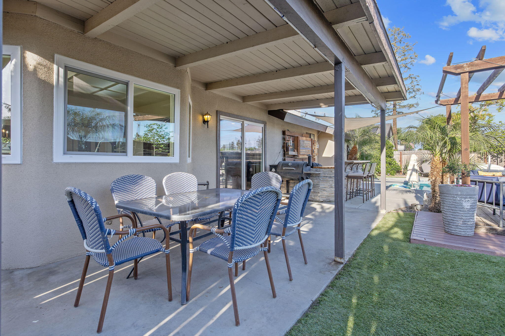 4211 W Nicholas Ave, Visalia, CA 93291