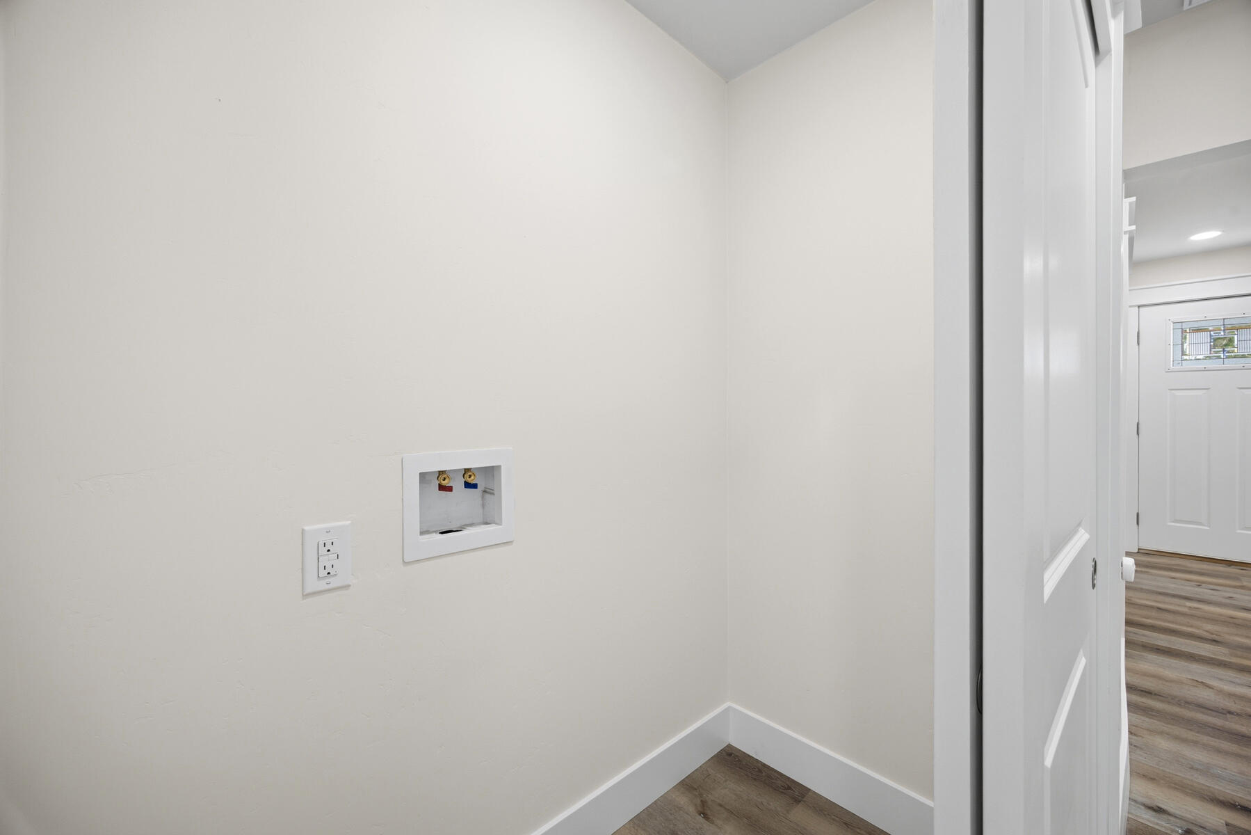 838 W Harold Ave, Visalia, CA 93291