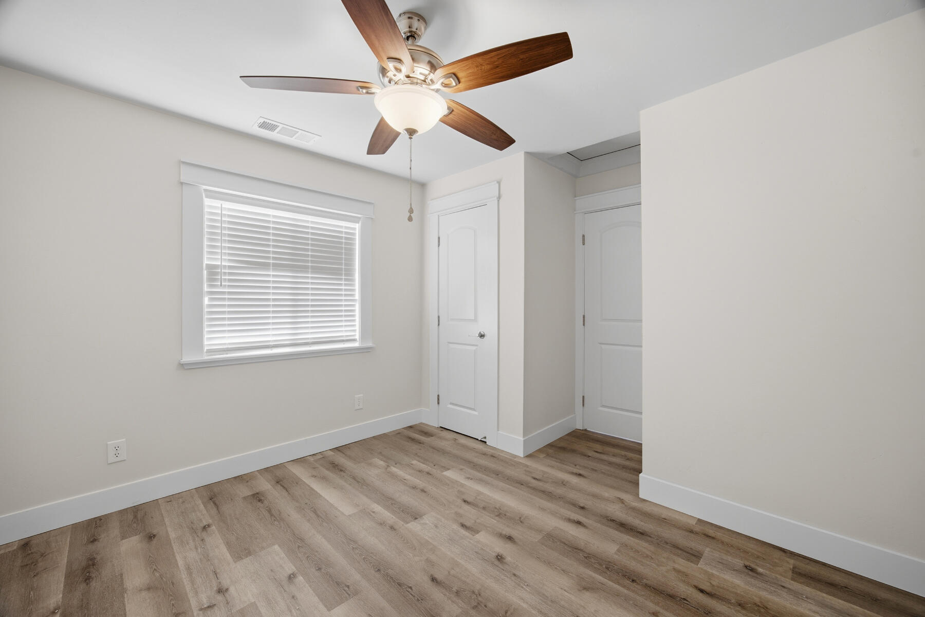 838 W Harold Ave, Visalia, CA 93291