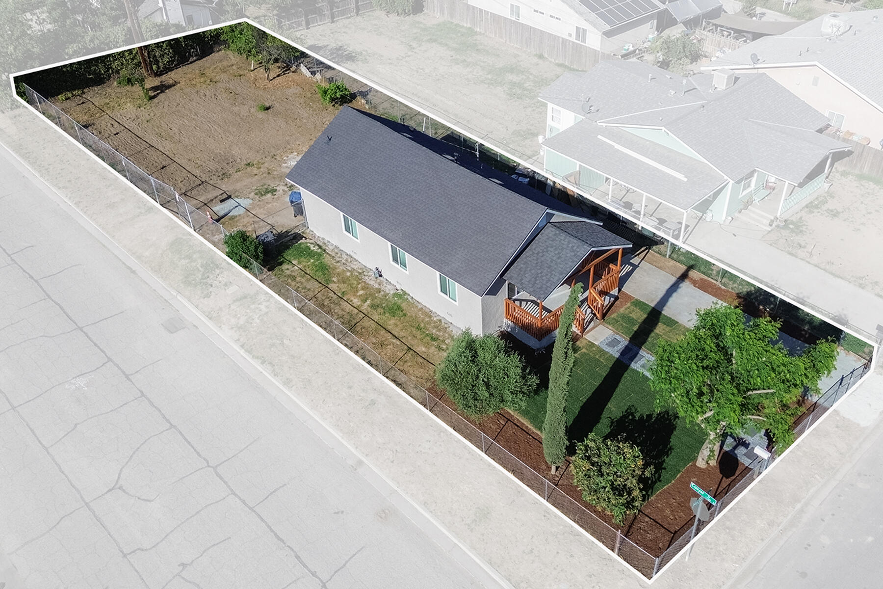 838 W Harold Ave, Visalia, CA 93291