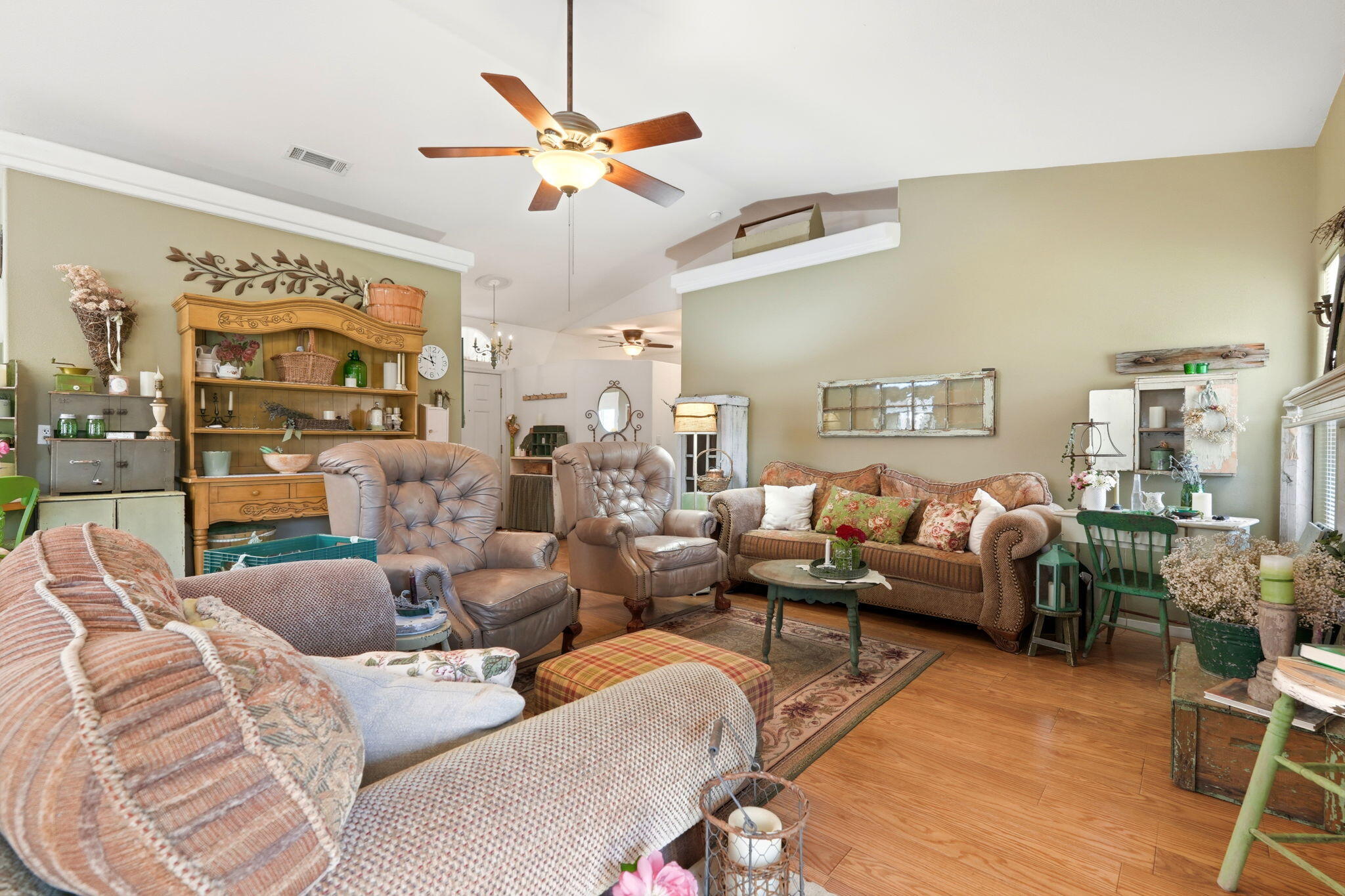 1709 W Cheryll Ave, Porterville, CA 93257