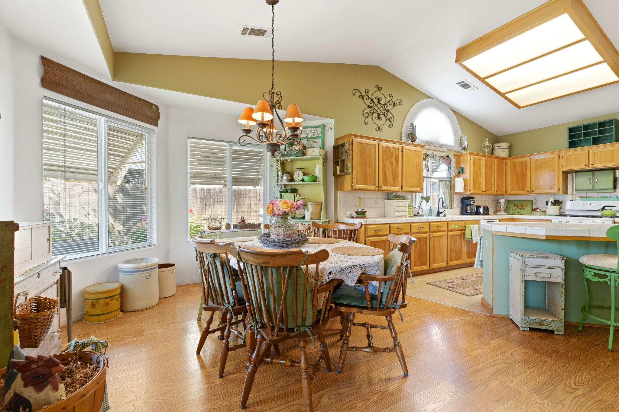 1709 W Cheryll Ave, Porterville, CA 93257