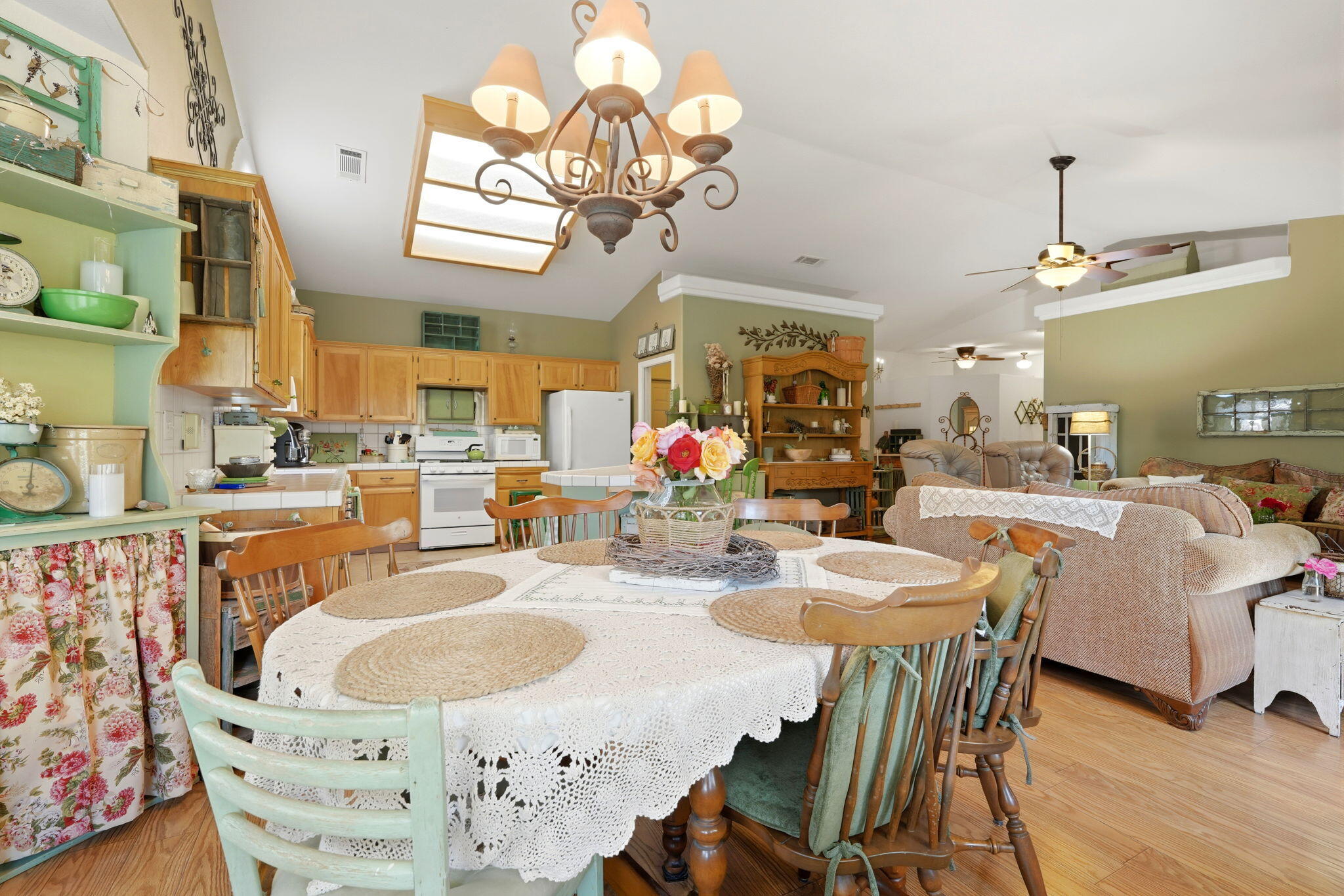 1709 W Cheryll Ave, Porterville, CA 93257