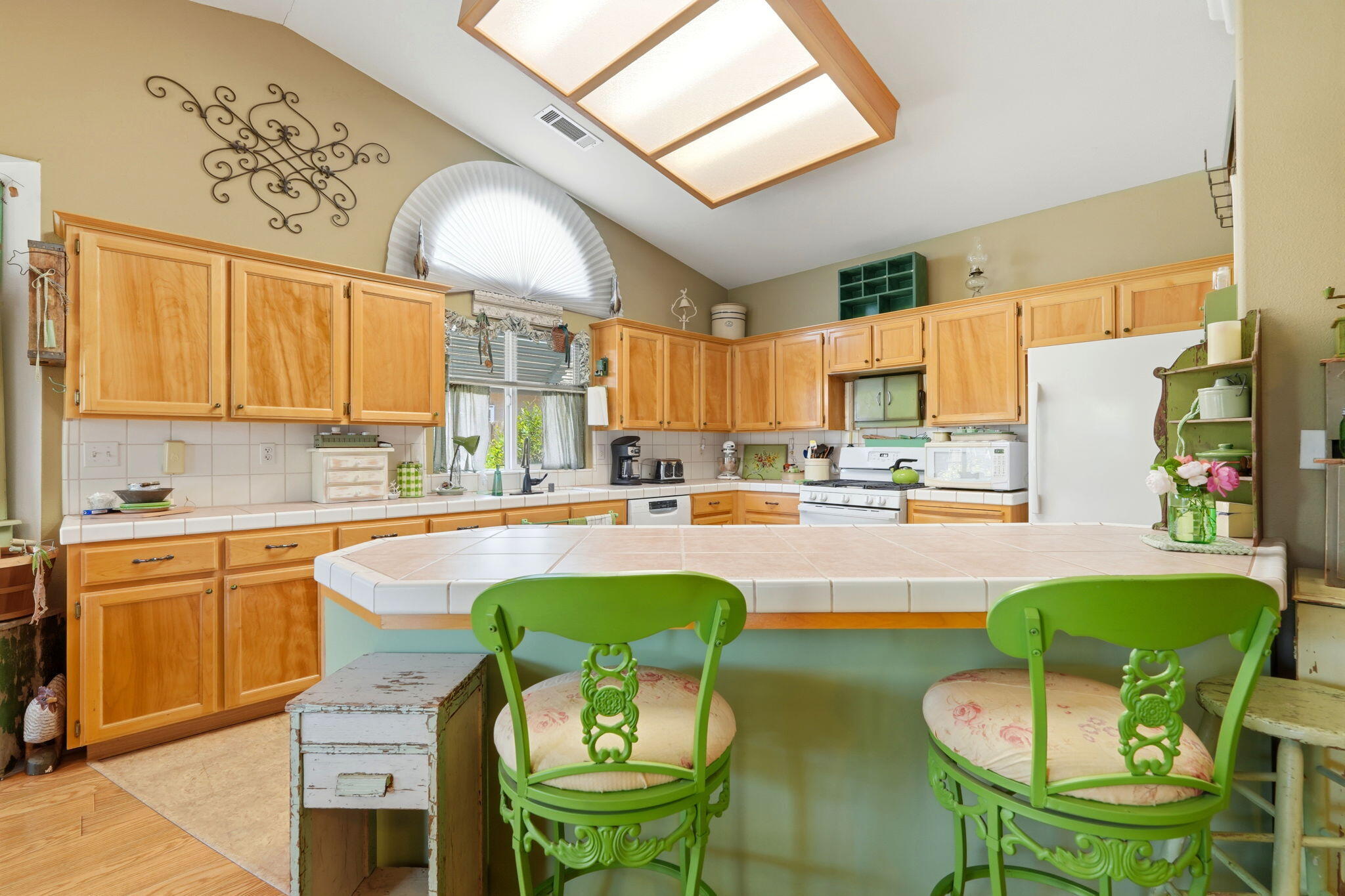 1709 W Cheryll Ave, Porterville, CA 93257