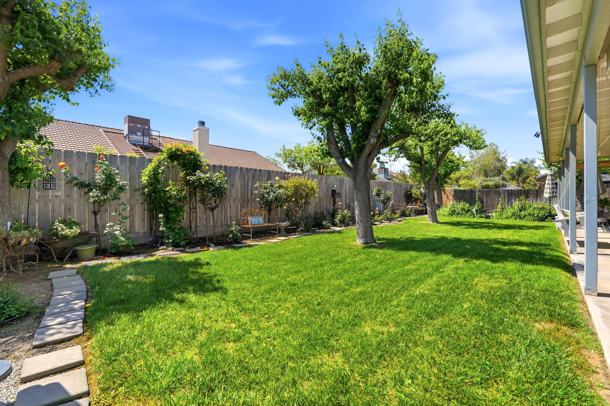 1709 W Cheryll Ave, Porterville, CA 93257