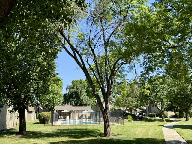 2610 E Tulare Ave, Visalia, CA 93292
