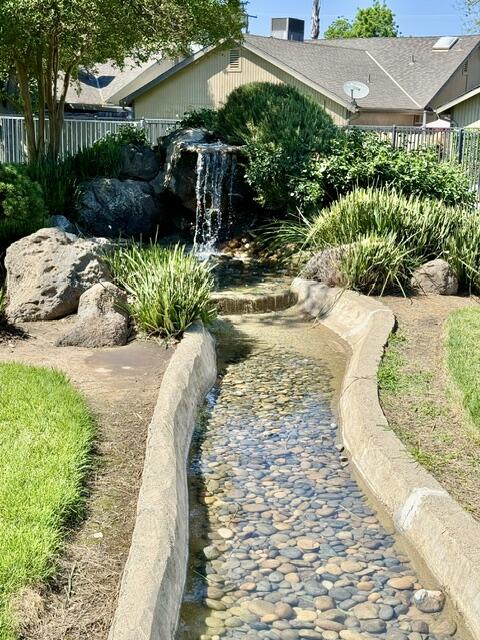 2610 E Tulare Ave, Visalia, CA 93292
